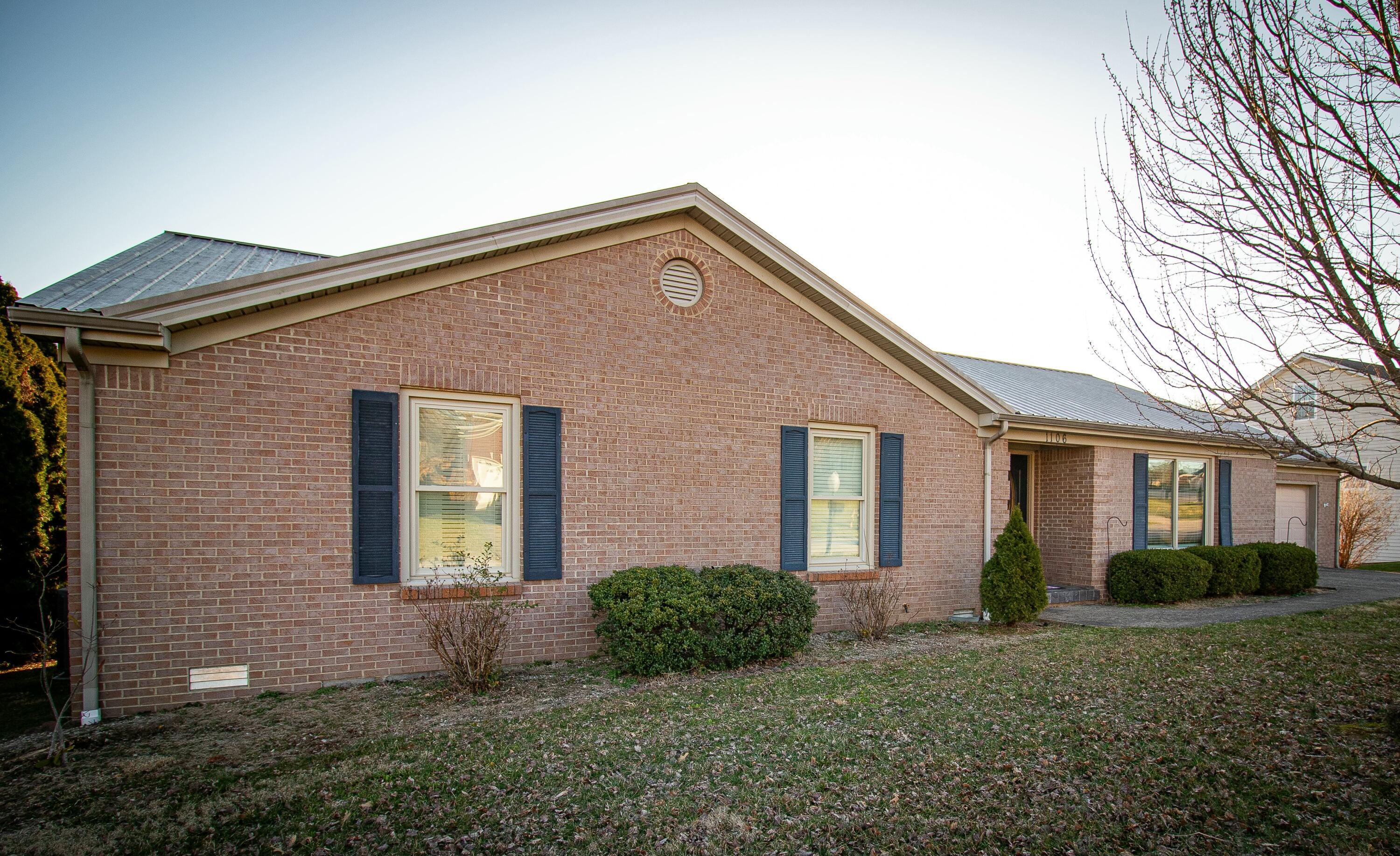 1106 Man O War Drive Property Photo 1