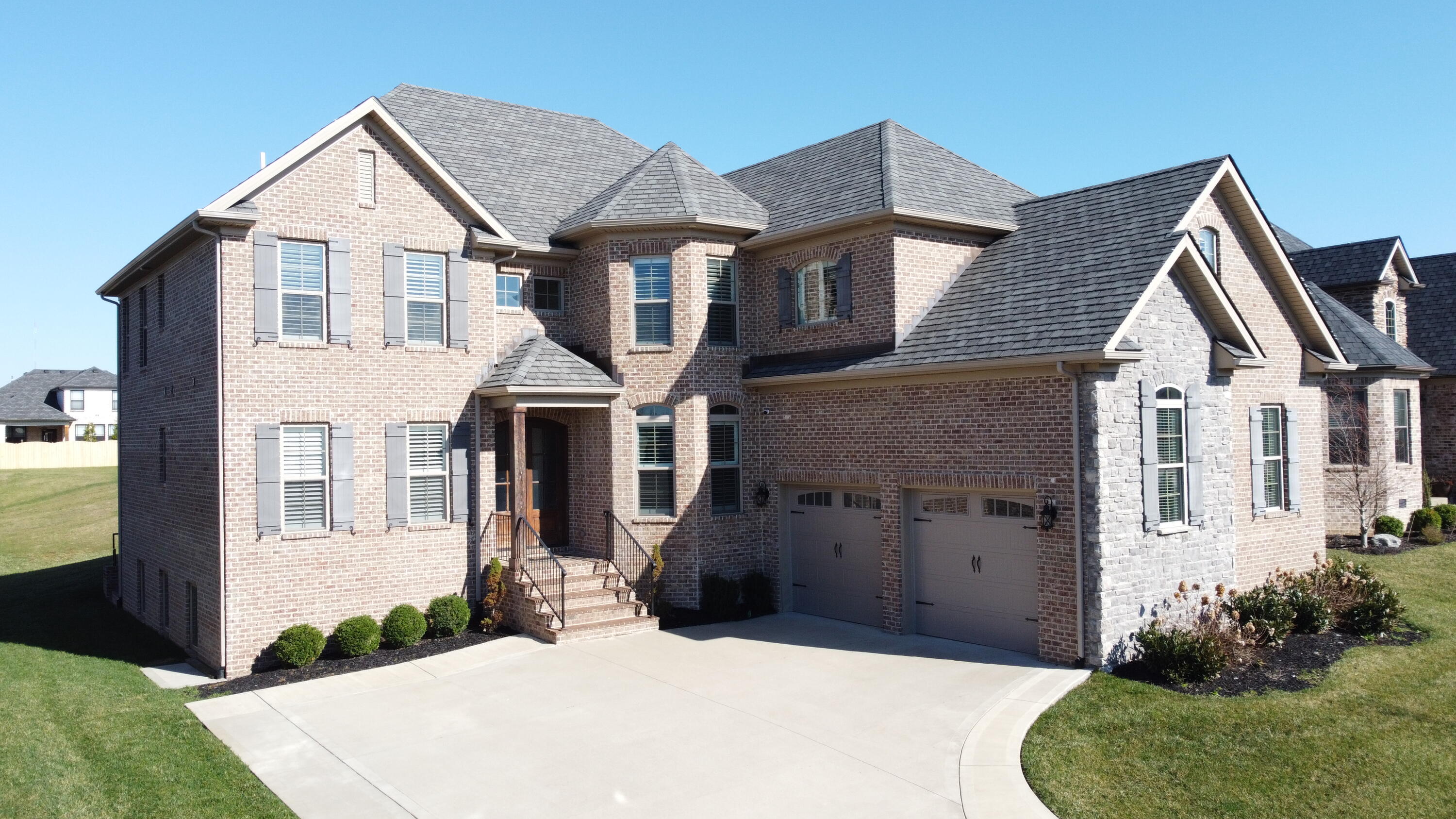 2332 Coroneo Lane Property Photo 1