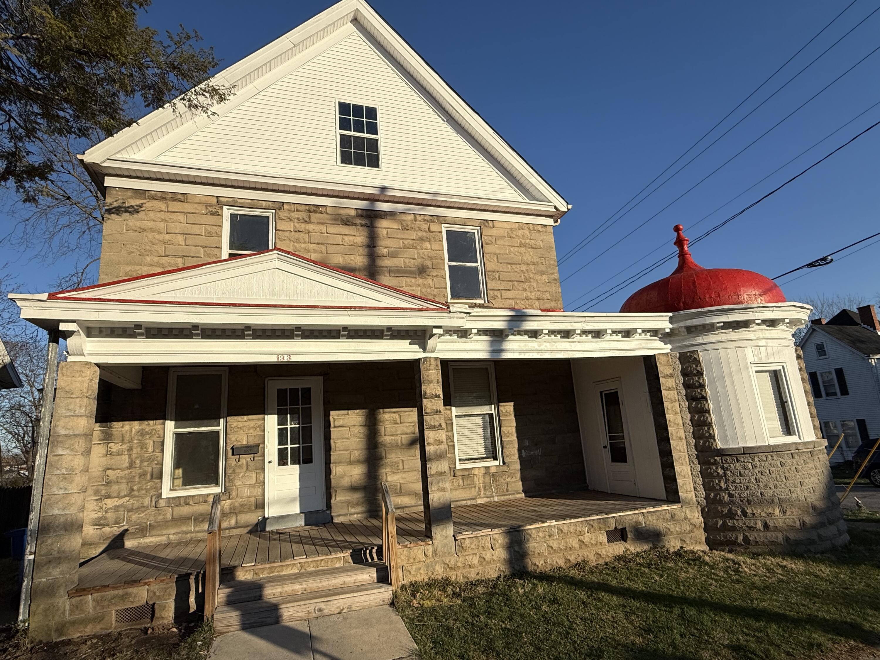 133 South Burns Avenue Property Photo 1