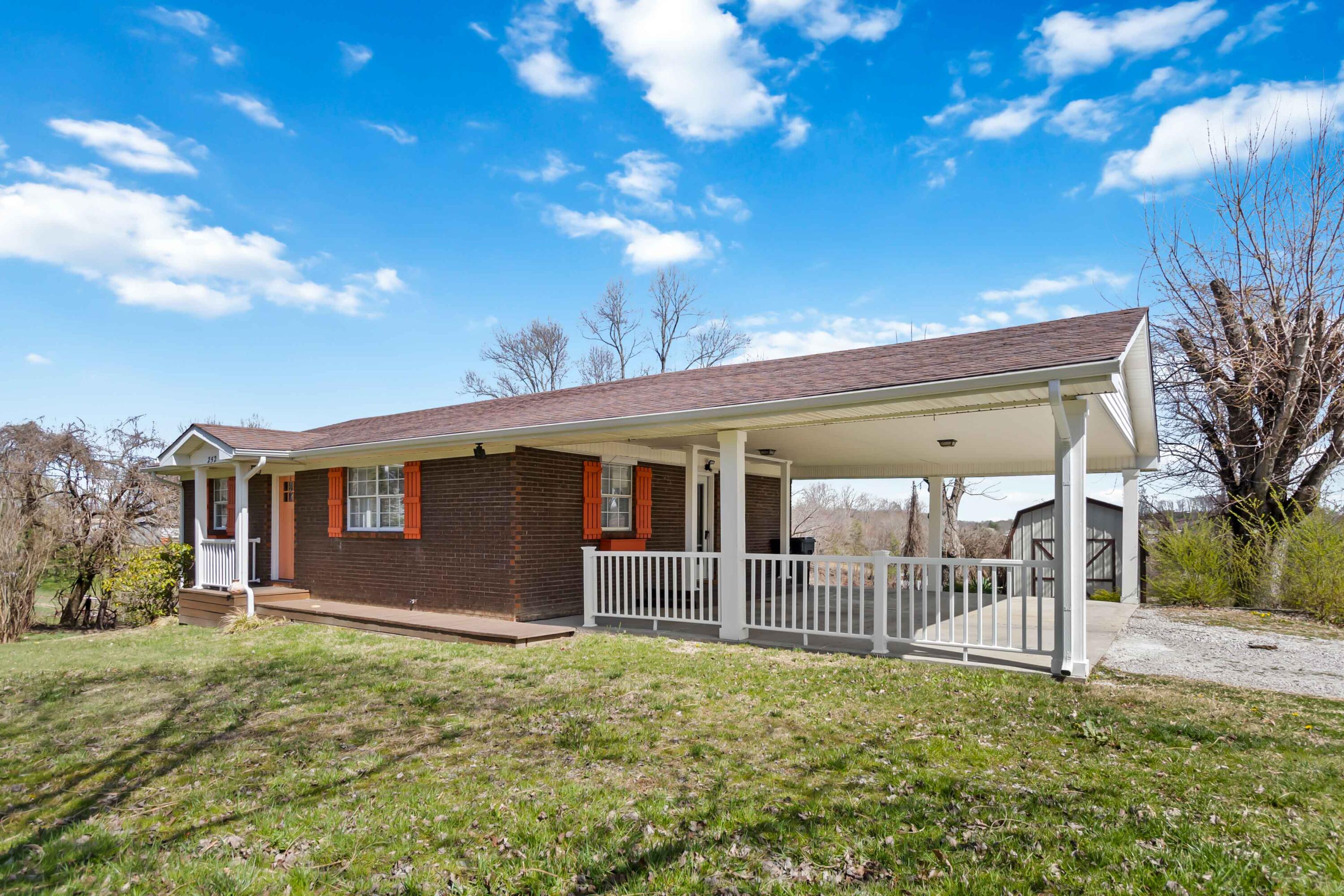 252 Cherry Avenue Property Photo 1