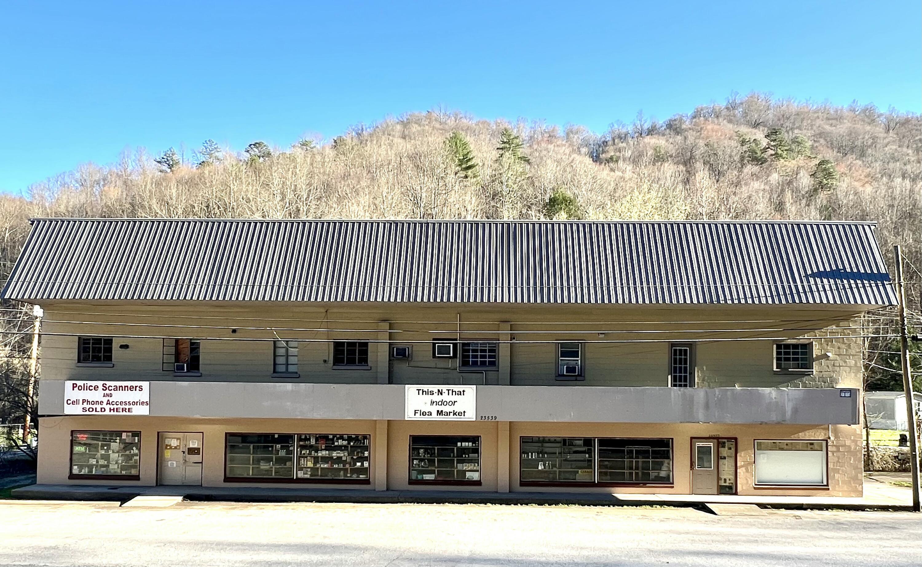 066 Leslie County Real Estate Listings Main Image