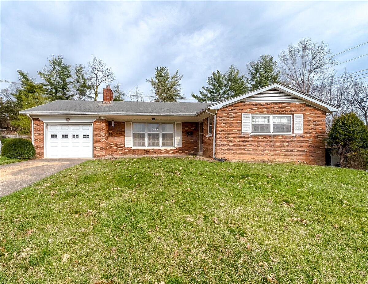1217 Miami Trail Property Photo 1