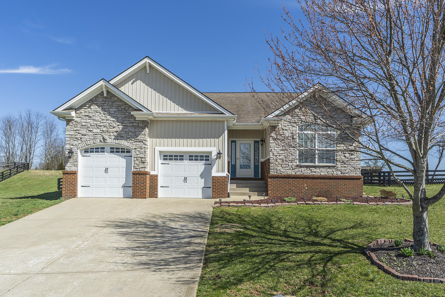 171 Westwoods Drive Property Photo 1