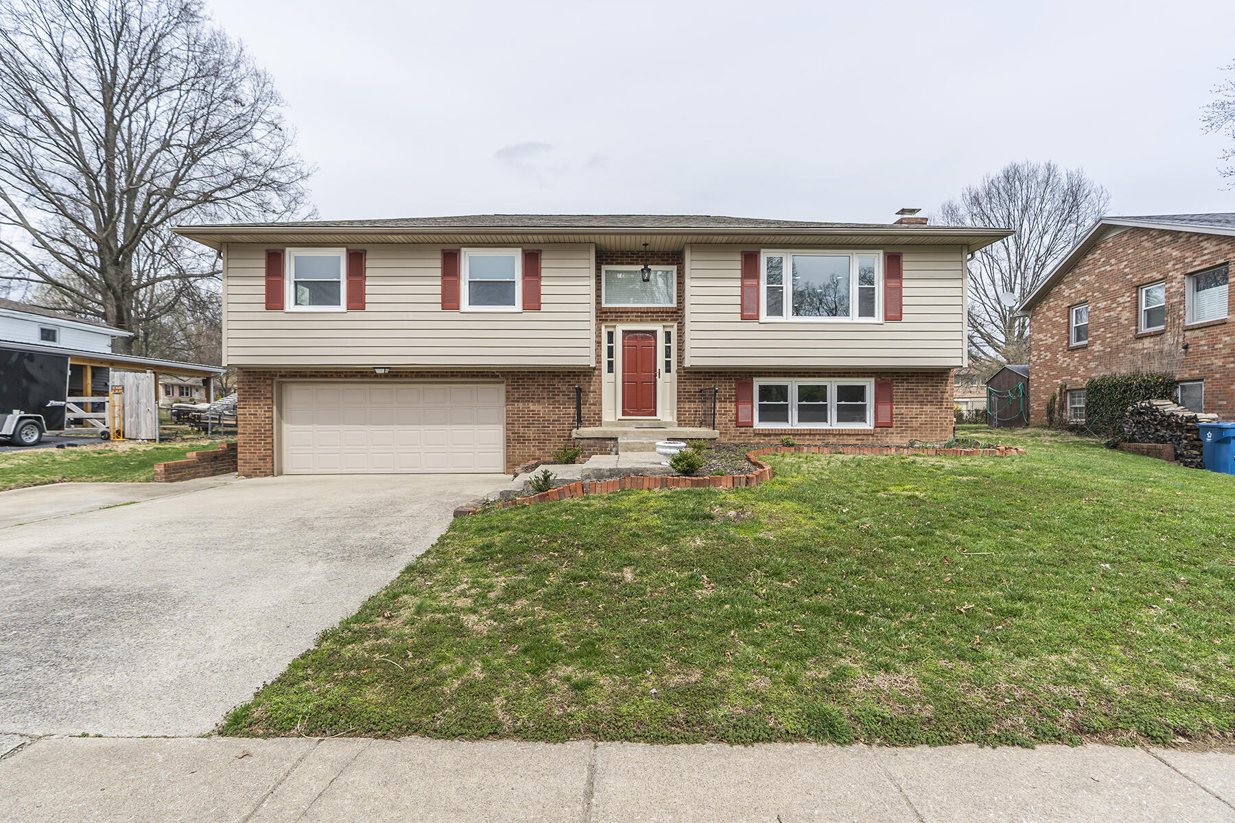549 Cromwell Way Property Photo 1
