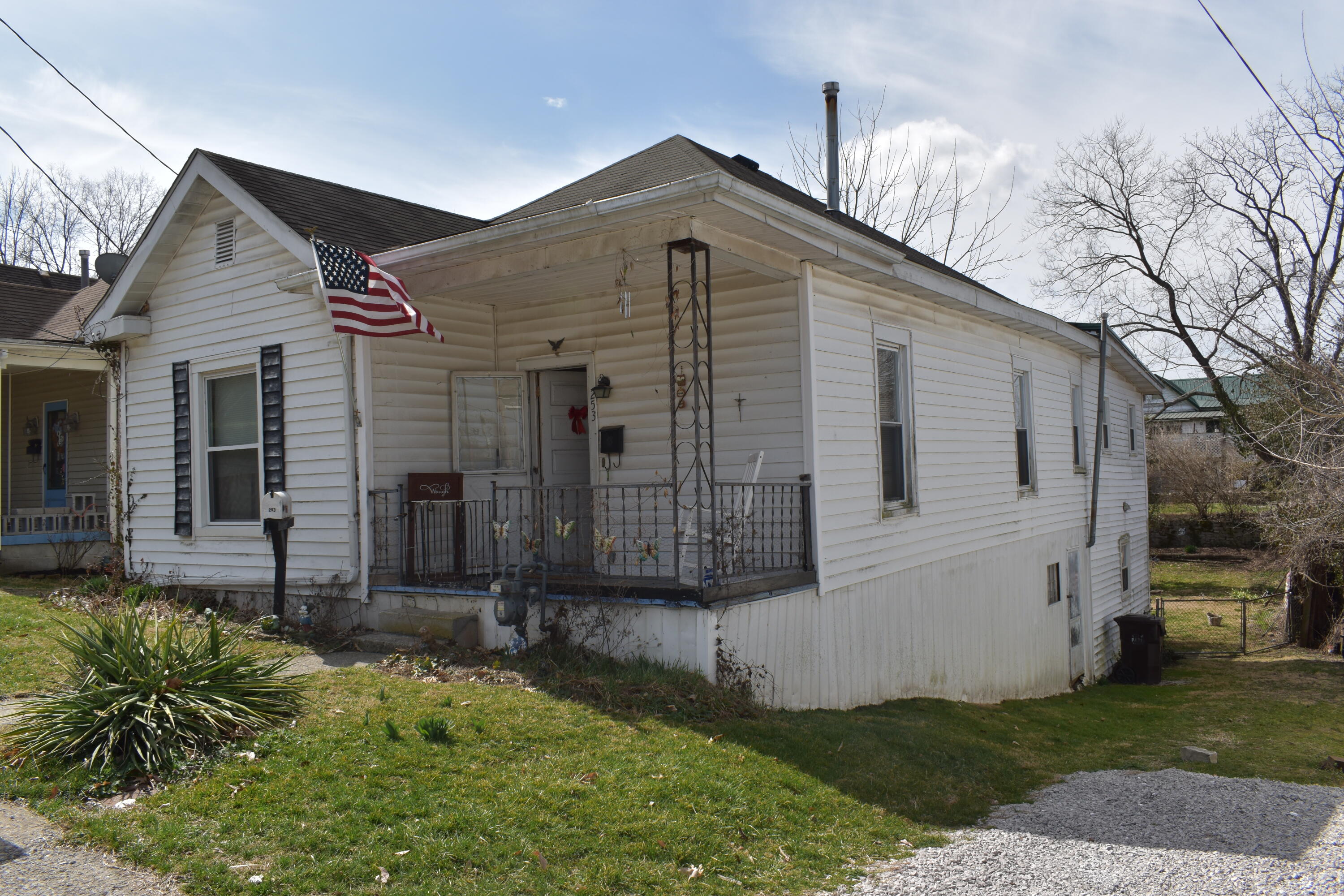 253 Parrish Avenue Property Photo 1
