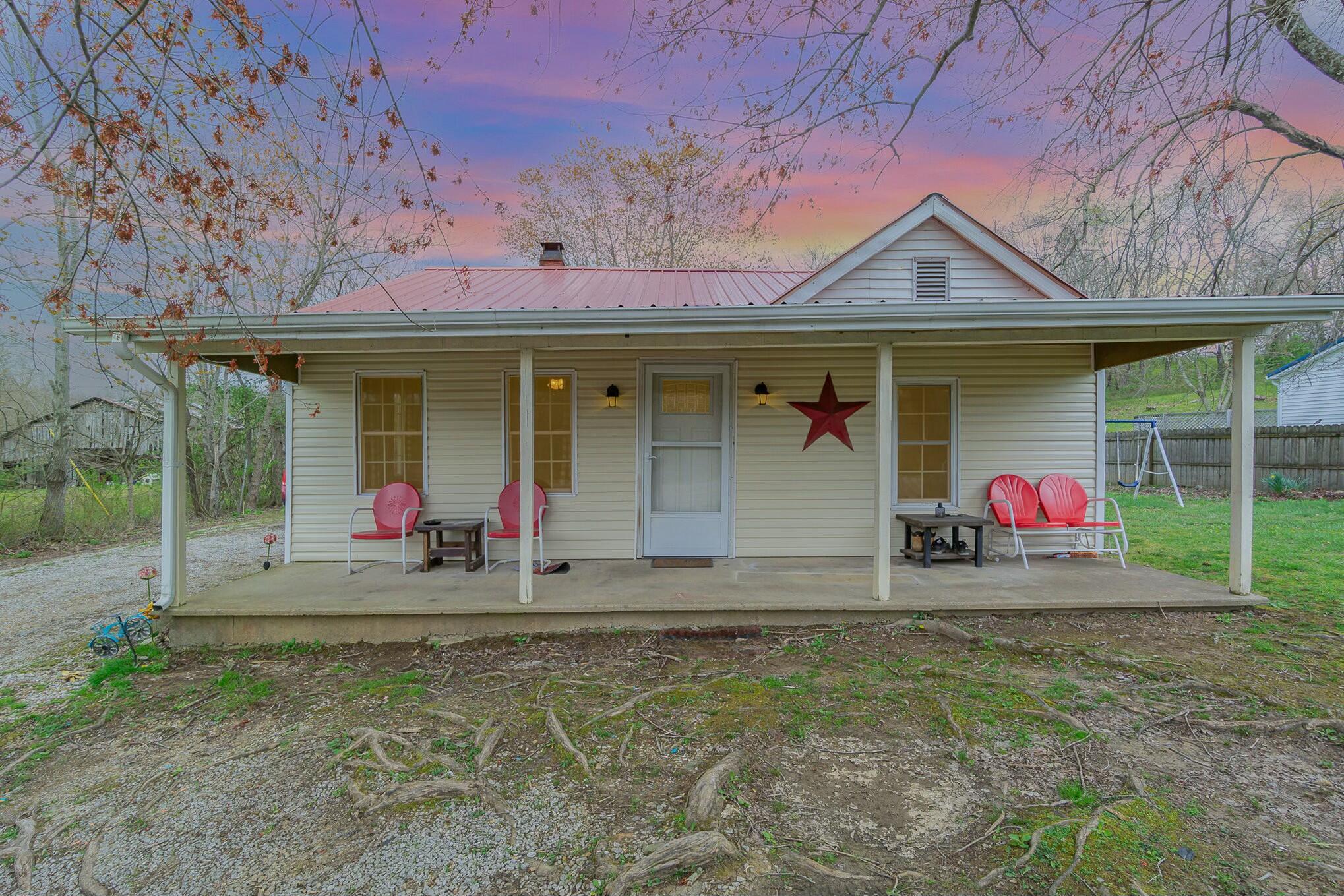 2060 South Highway 39 Property Photo 1