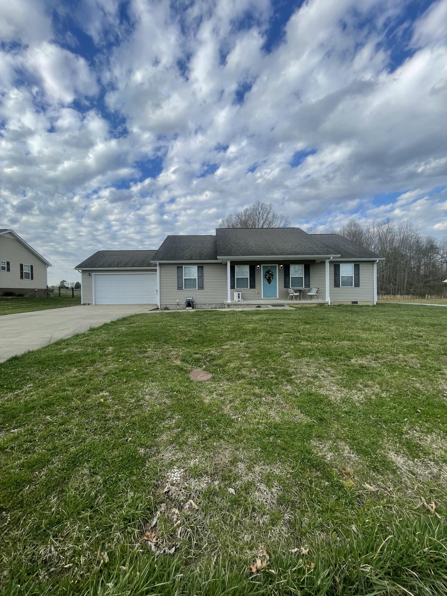 1033 Hunters Loop Property Photo 1