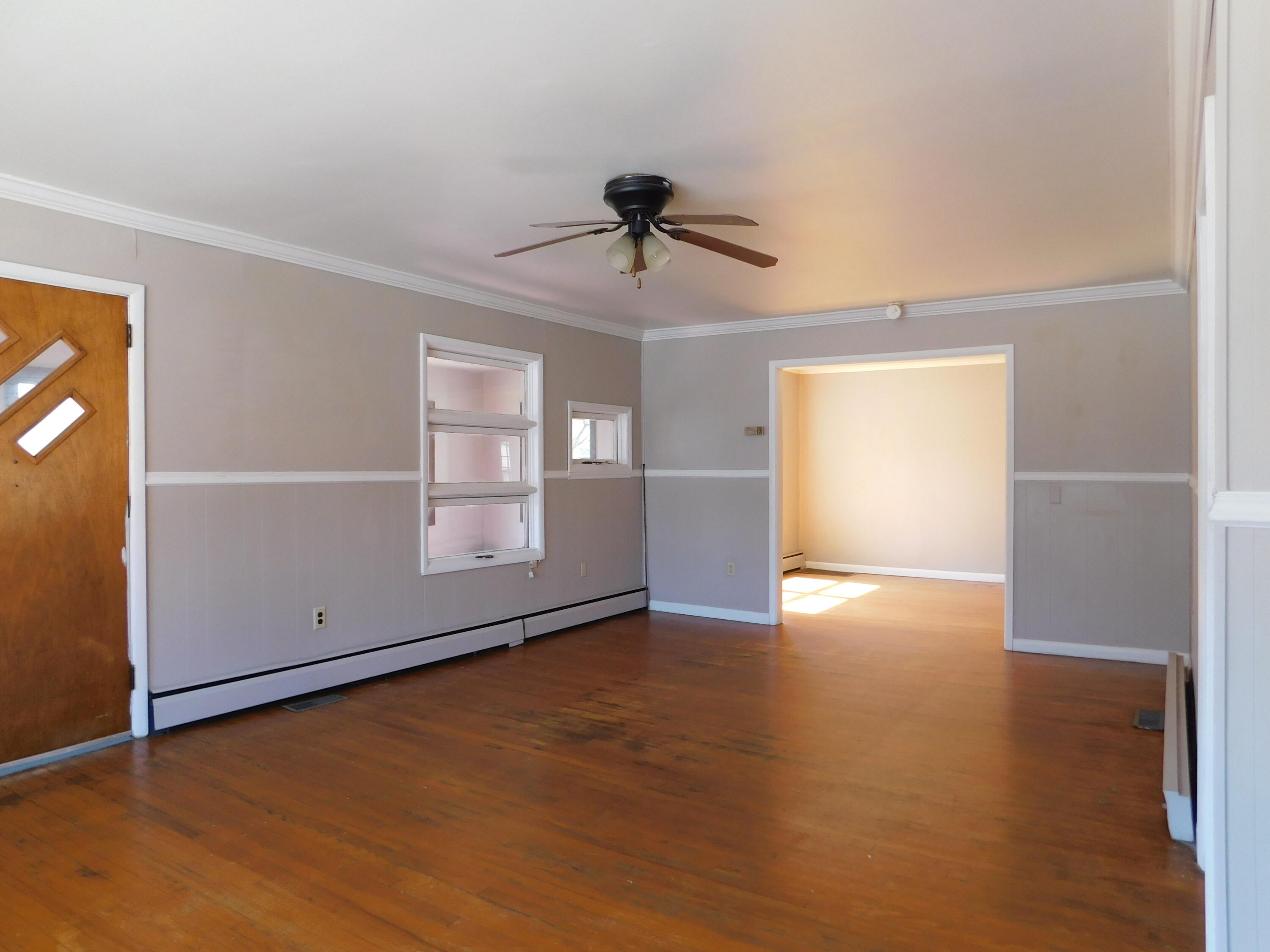 101 Dizney Property Photo 7