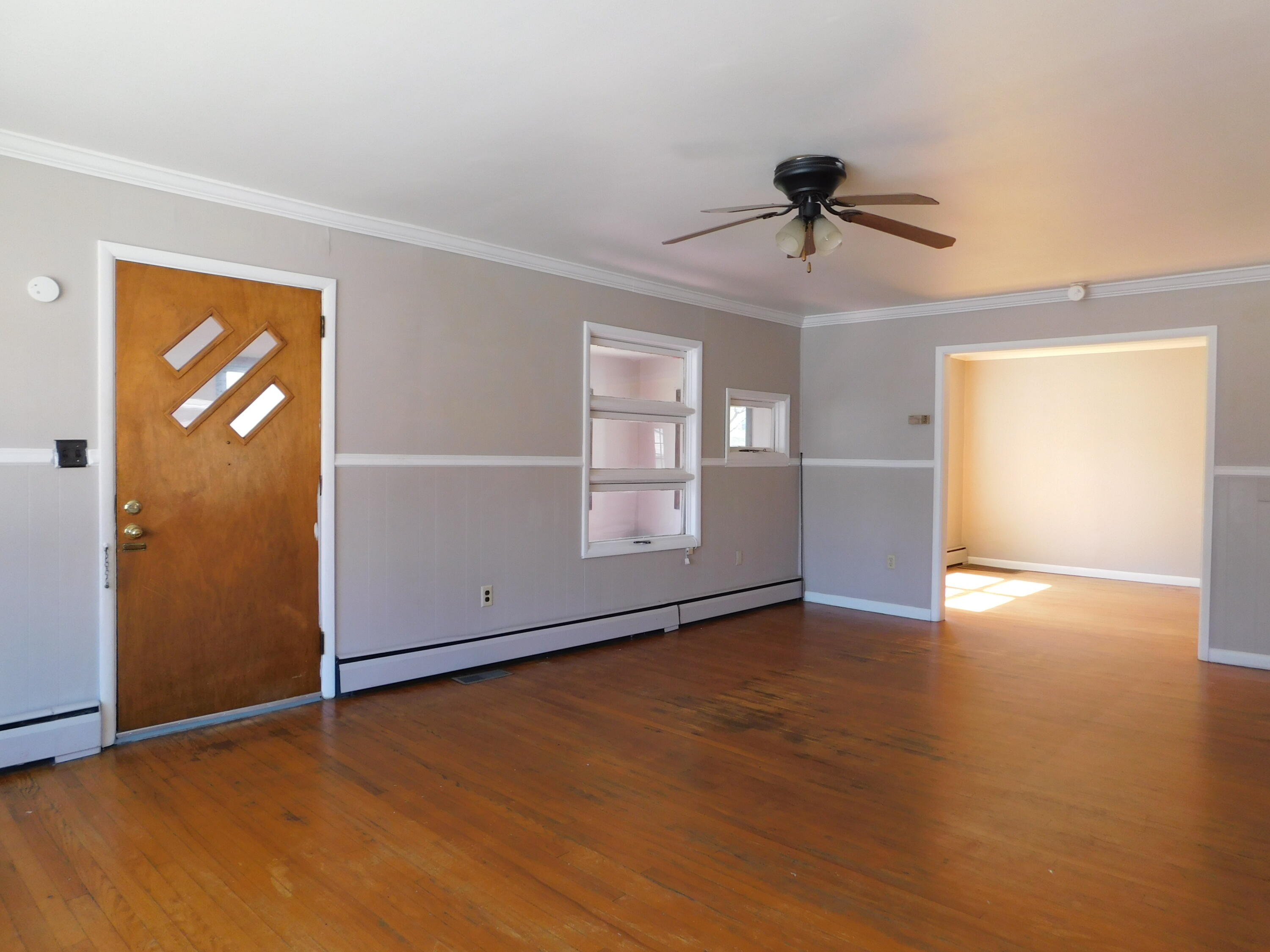 101 Dizney Property Photo 8
