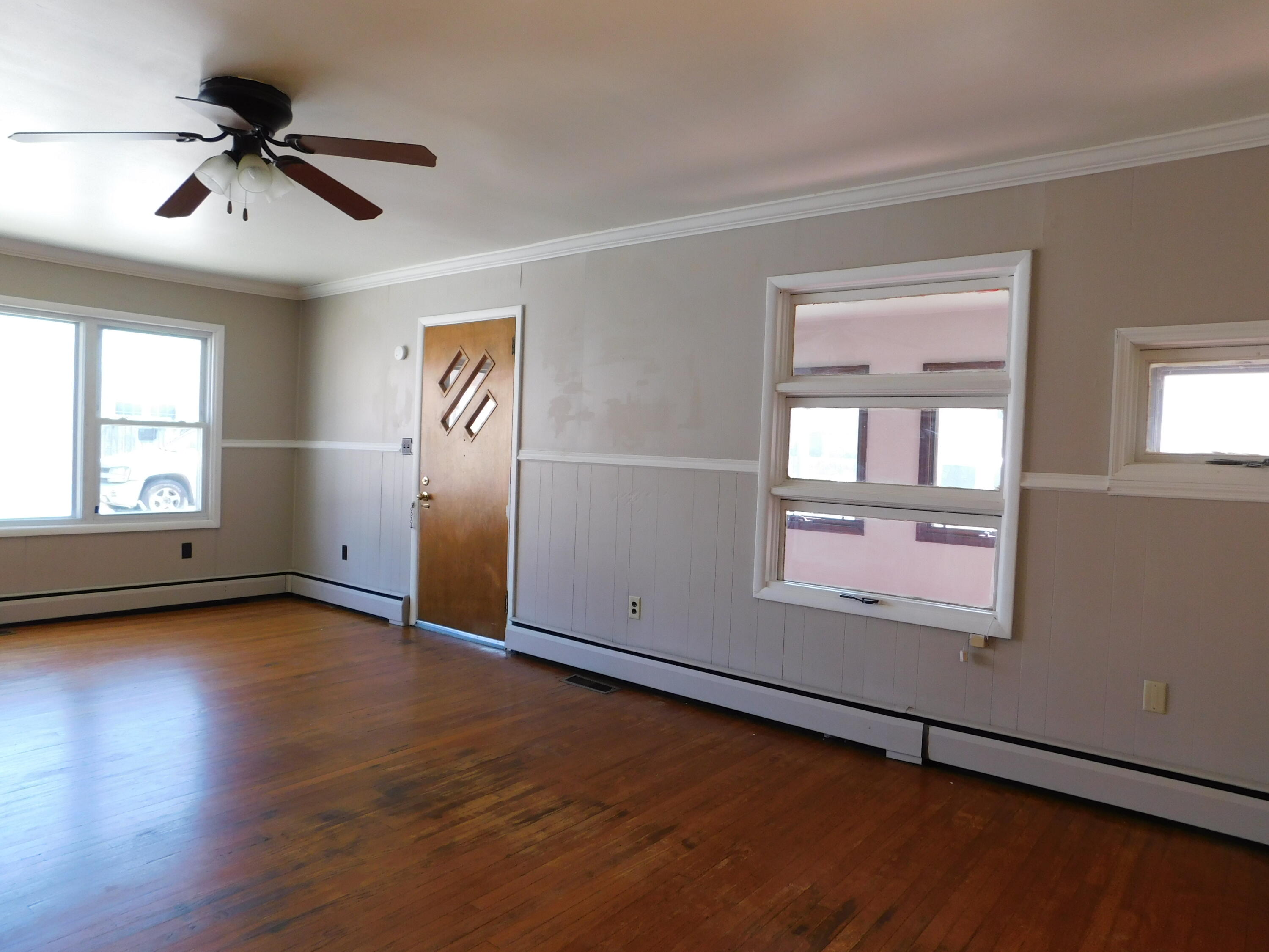 101 Dizney Property Photo 11