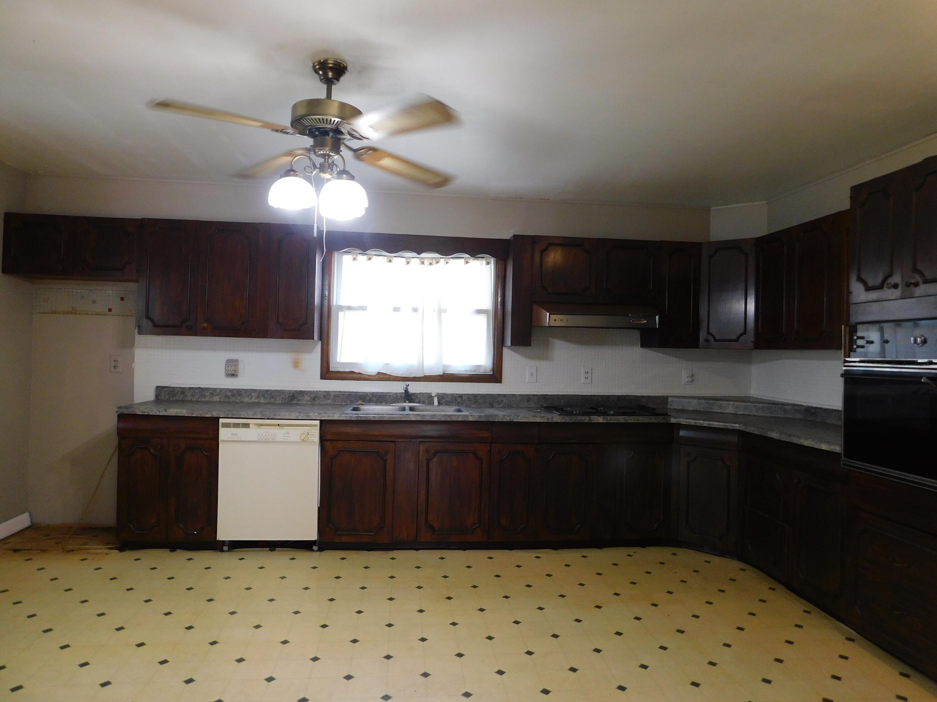 101 Dizney Property Photo 20