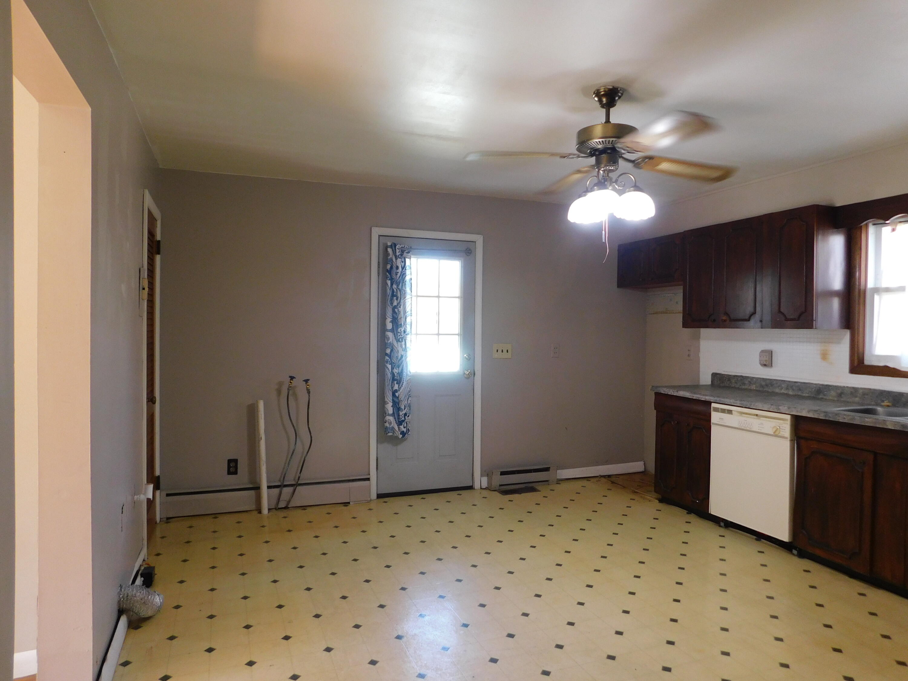 101 Dizney Property Photo 29