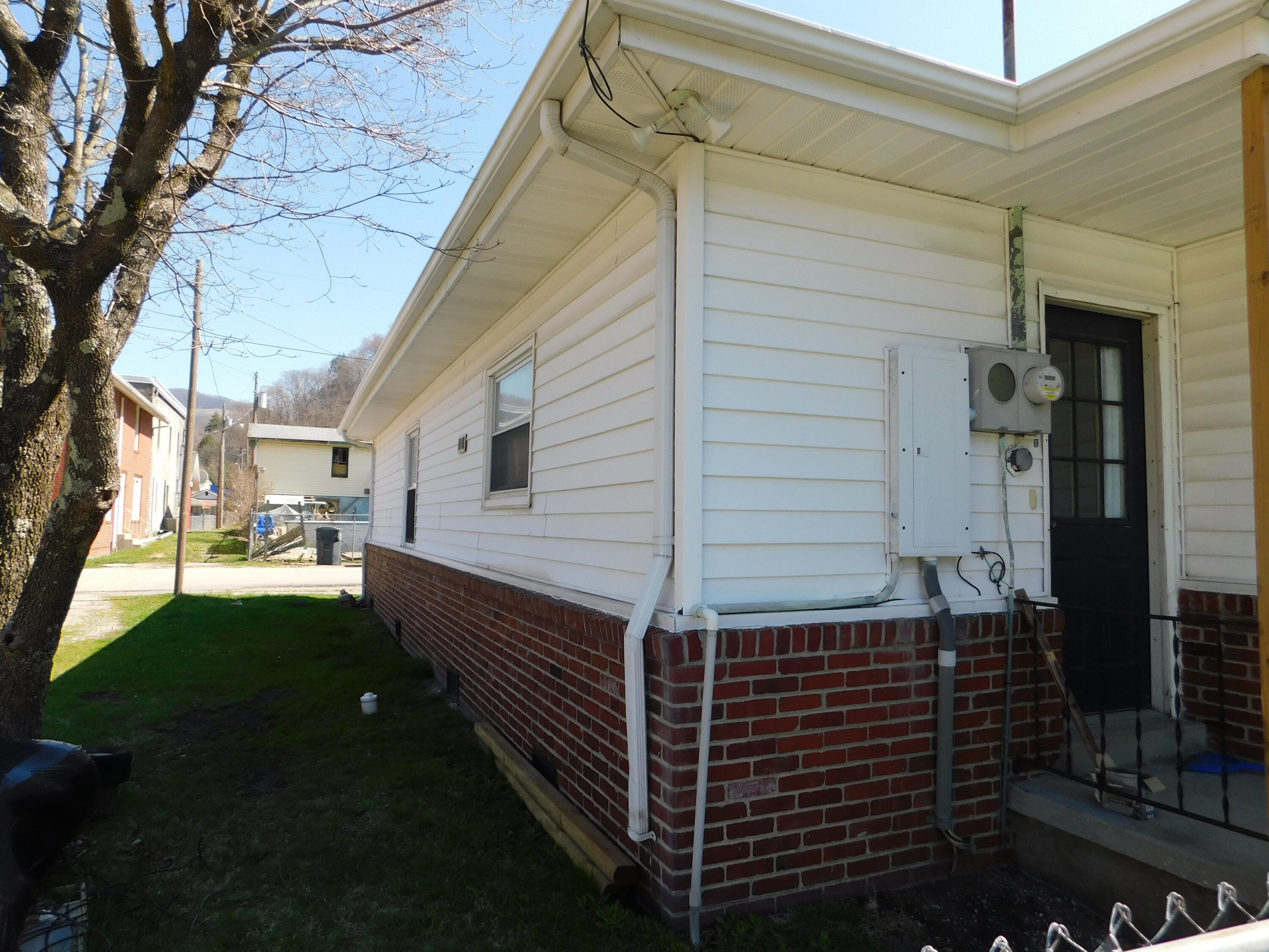 101 Dizney Property Photo 66