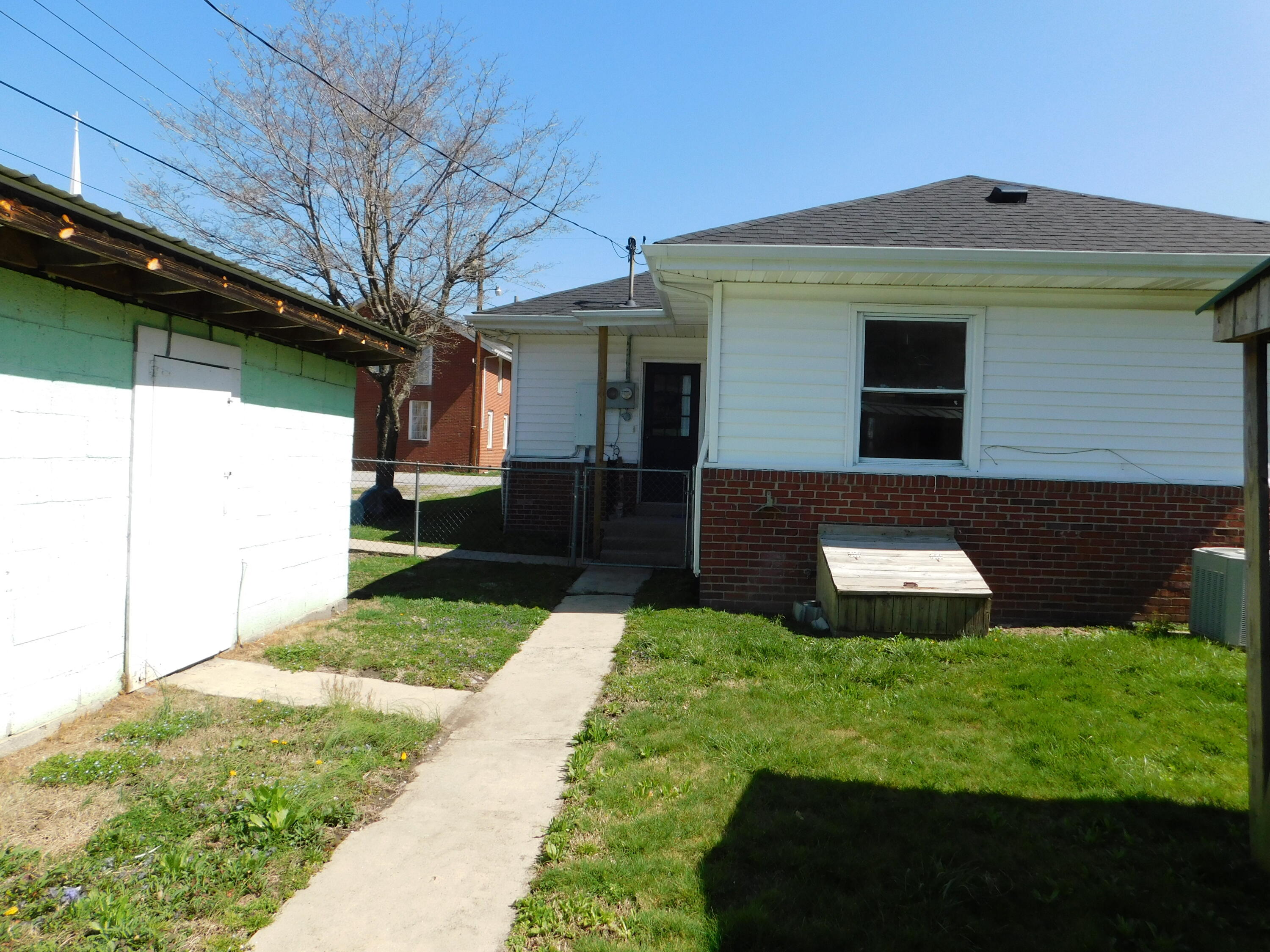 101 Dizney Property Photo 72
