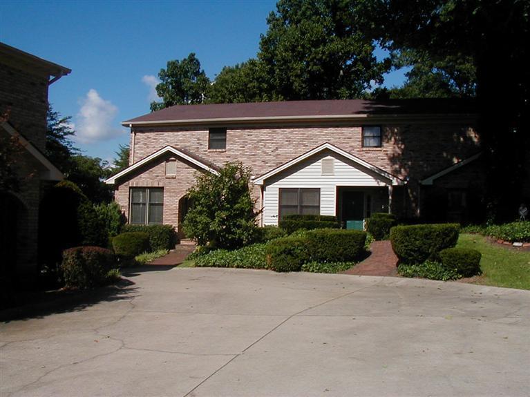 3503 Lakeside Court Property Photo 1
