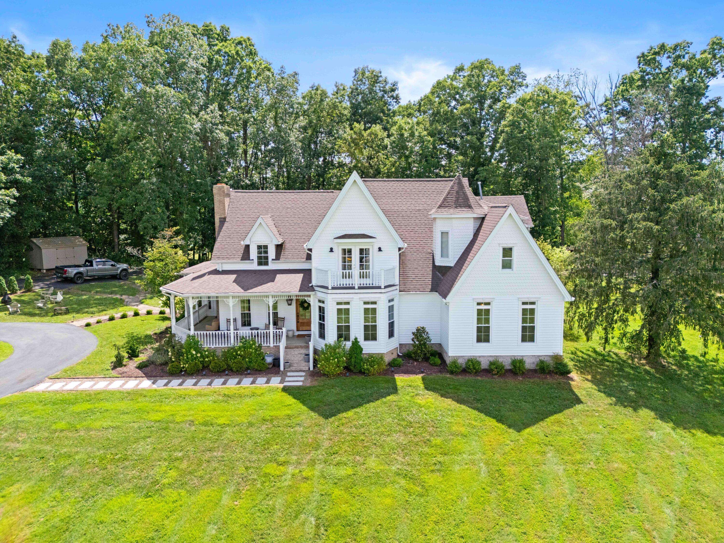 1055 Maple Grove School Road Property Photo 1