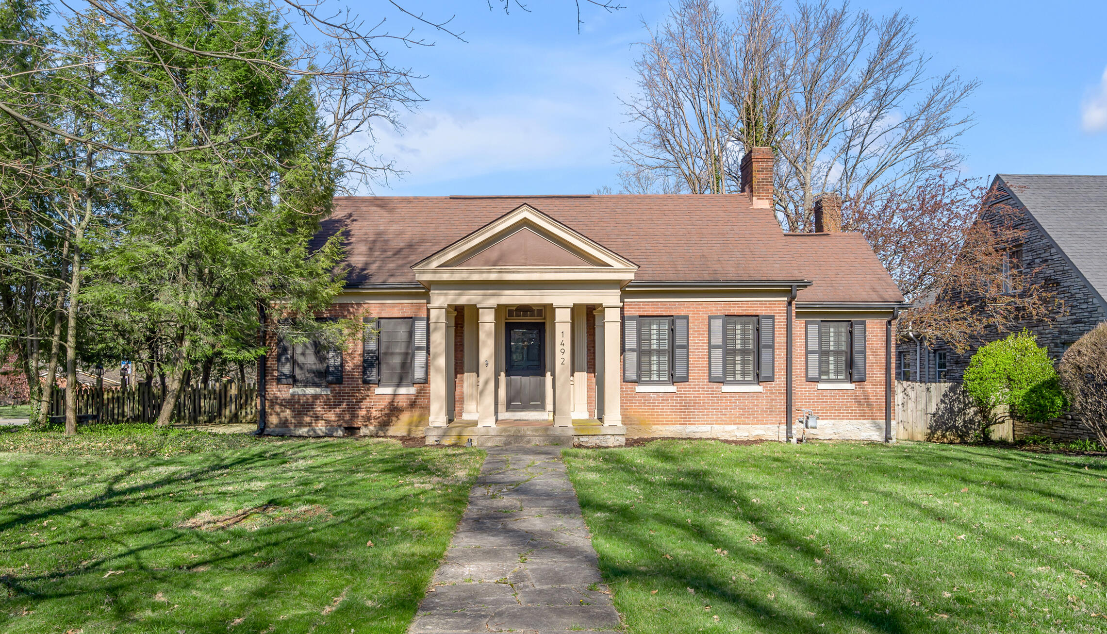 1492 Tates Creek Road Property Photo 1