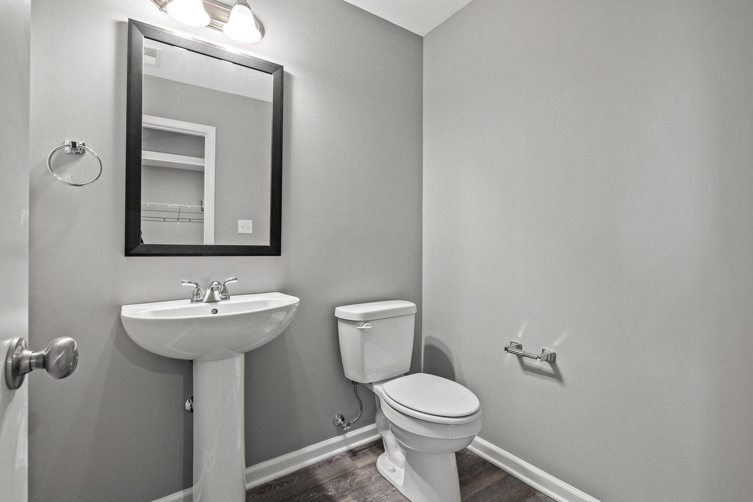 6088 Arbor Wds Way Property Photo 10