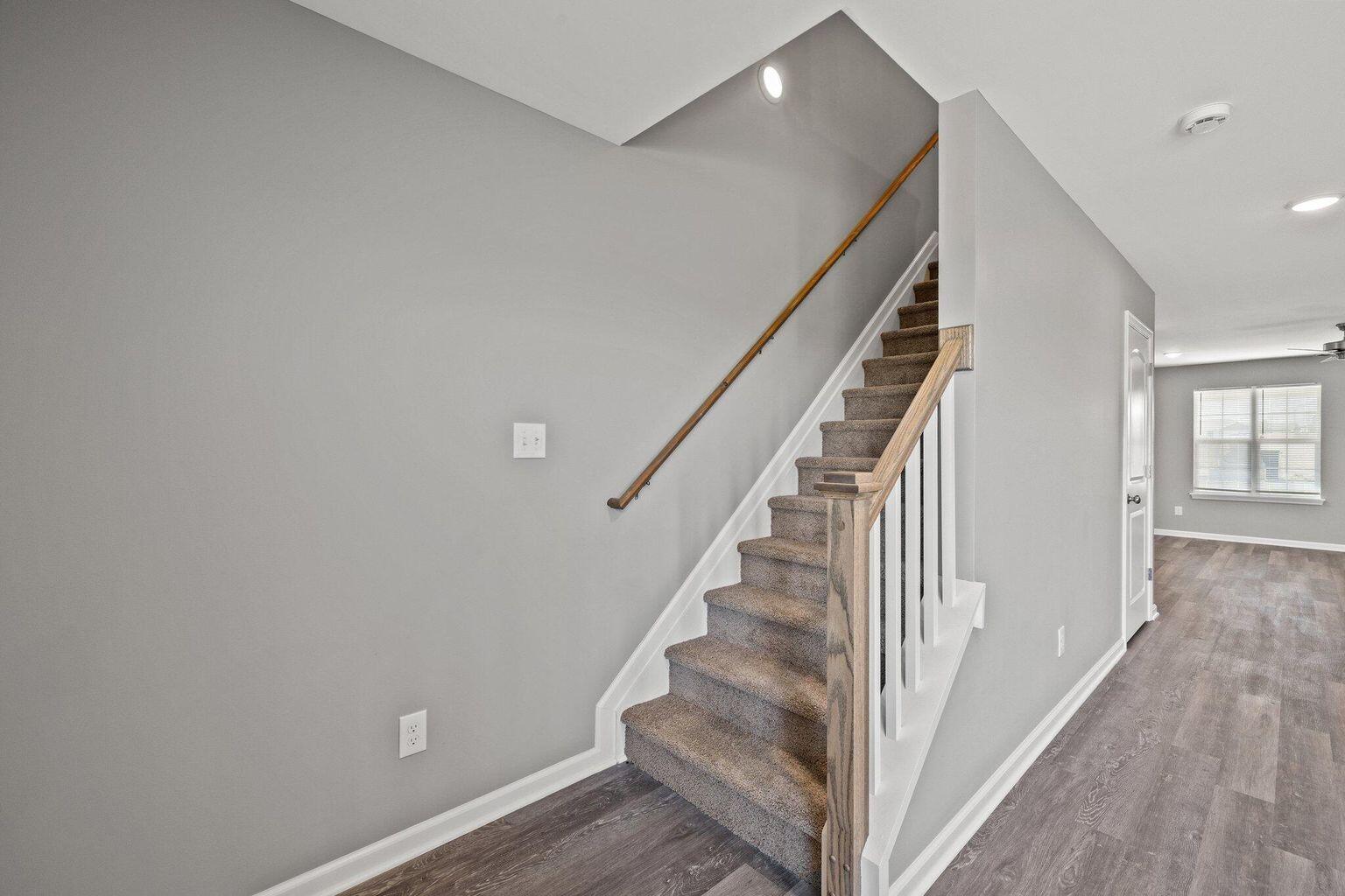 6088 Arbor Wds Way Property Photo 12