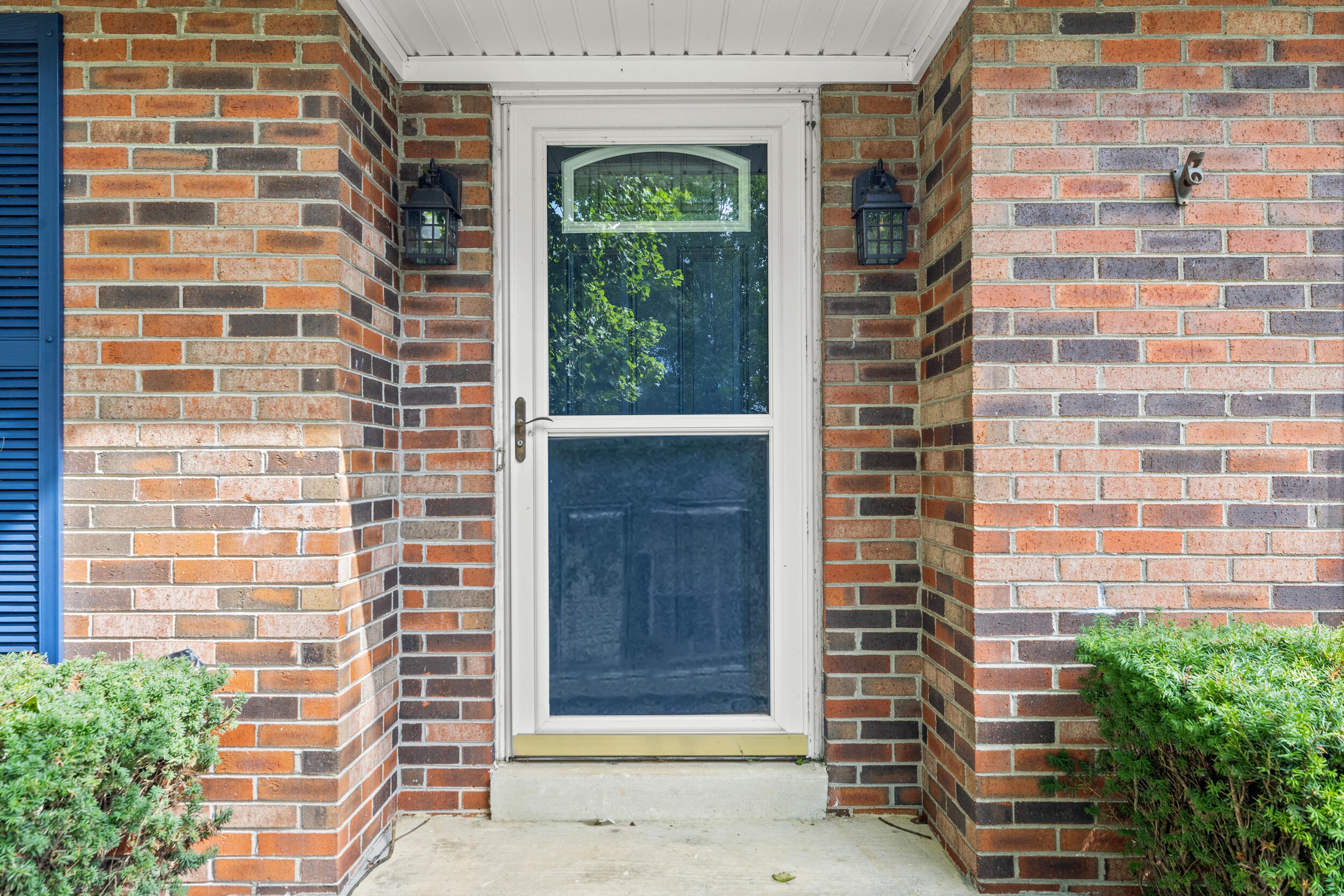3412 Simcoe Court Property Photo 4