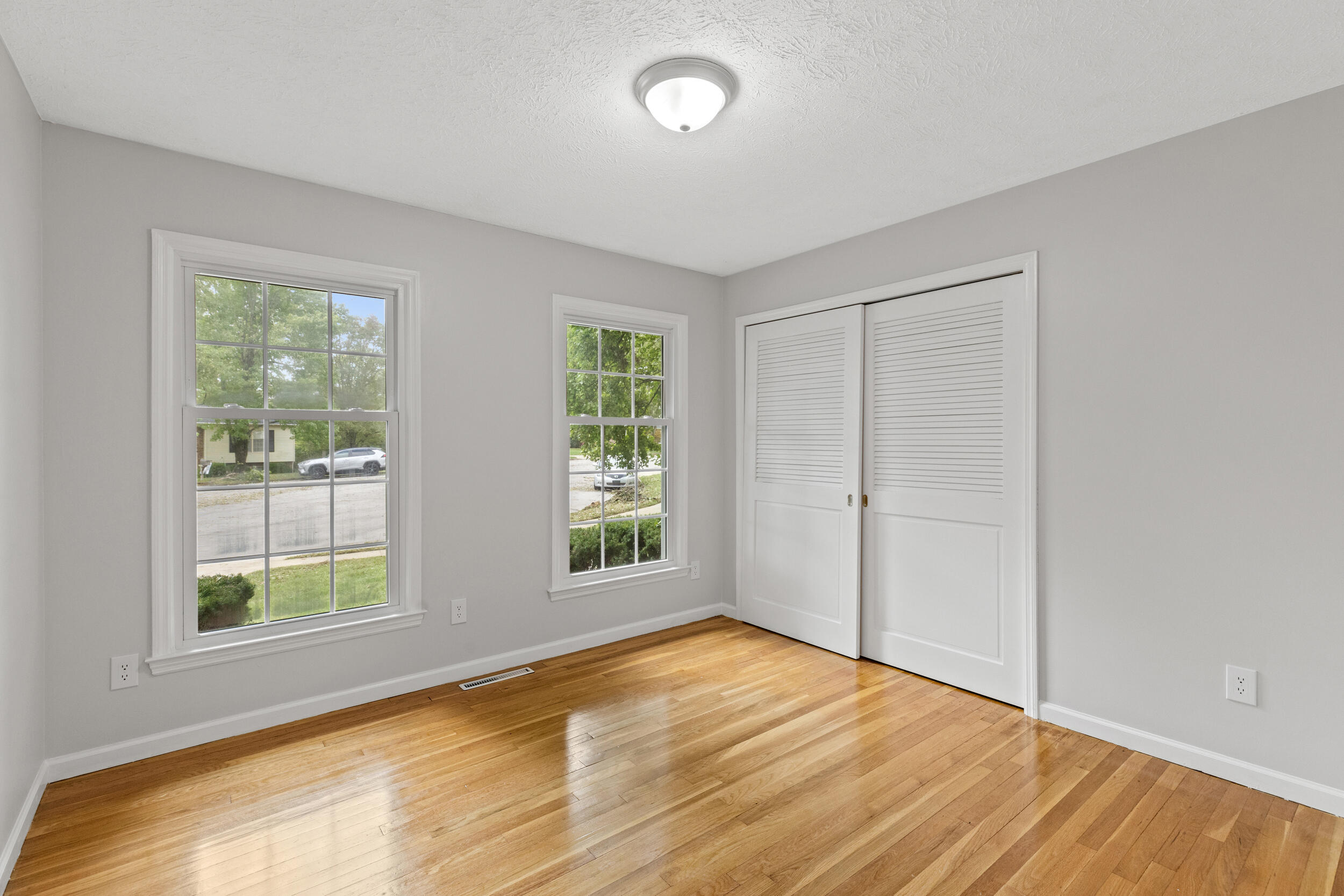 3412 Simcoe Court Property Photo 15