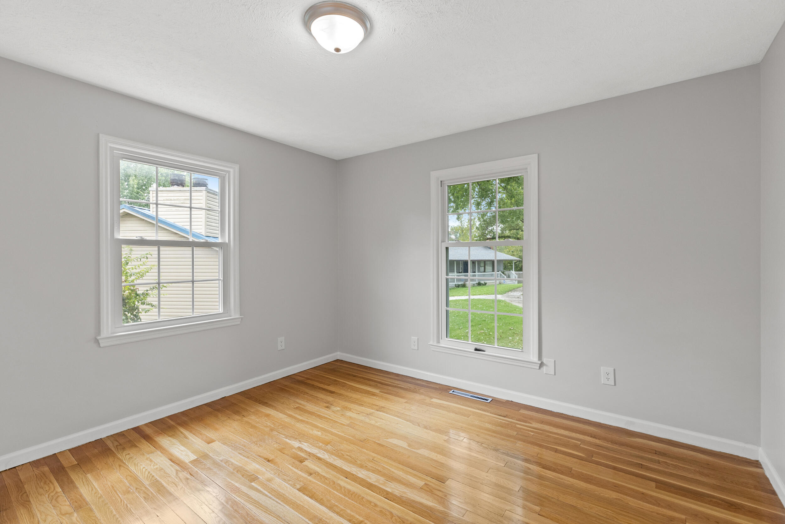 3412 Simcoe Court Property Photo 20