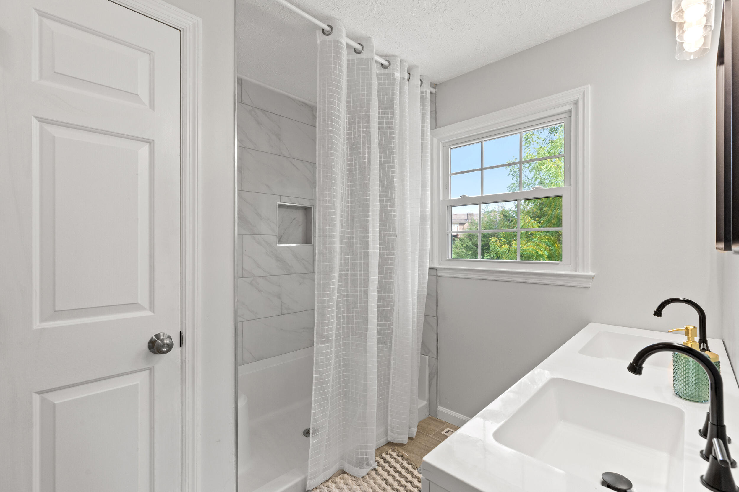 3412 Simcoe Court Property Photo 23