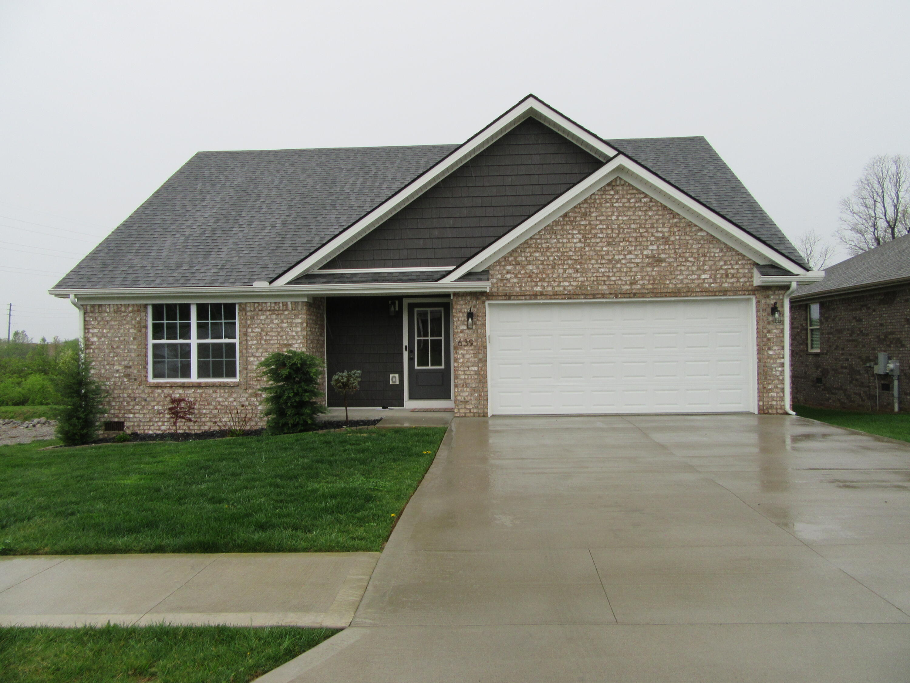 639 Fourwinds Drive Property Photo 1