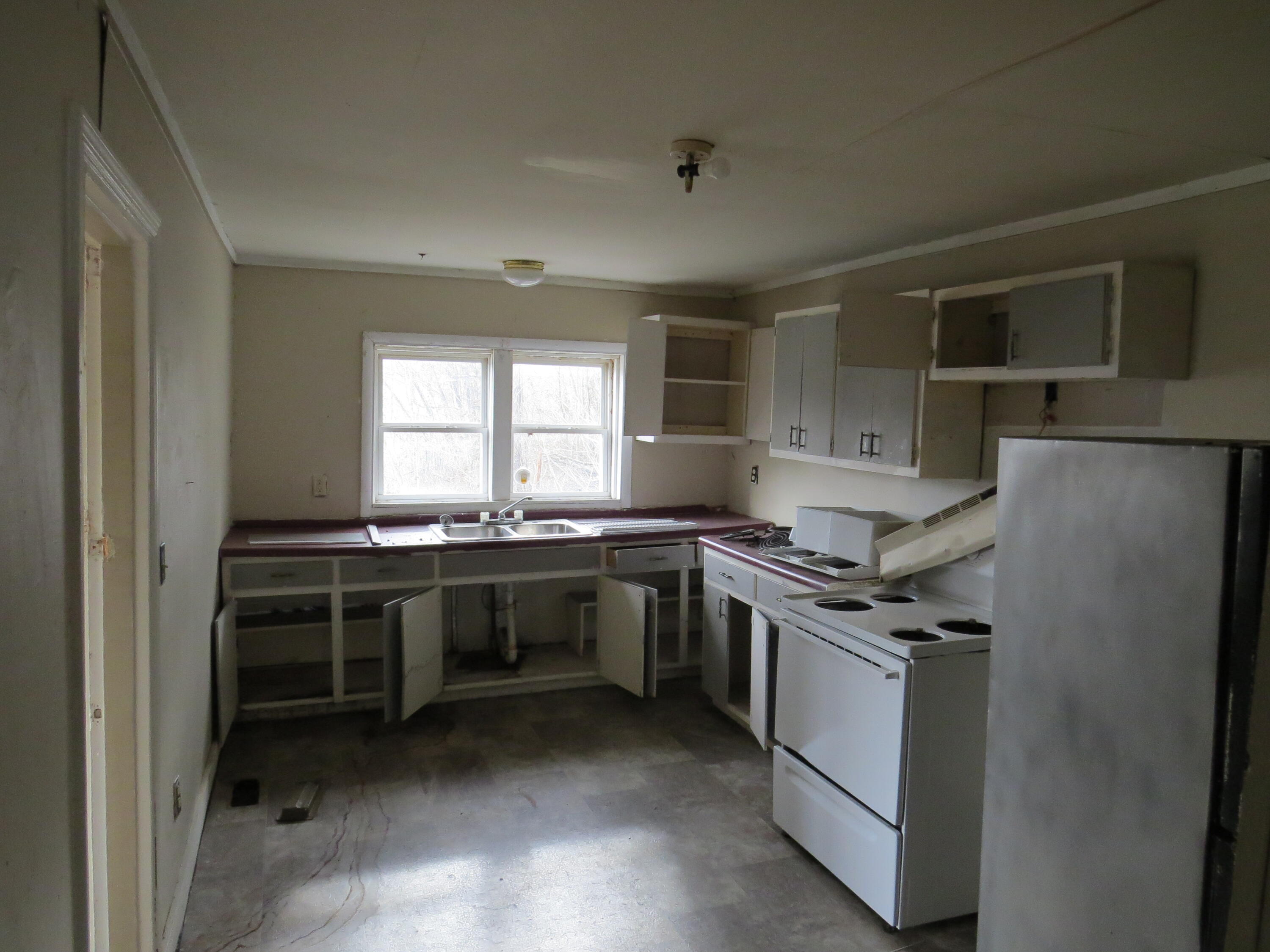 627 Pitzer Street Property Photo 21