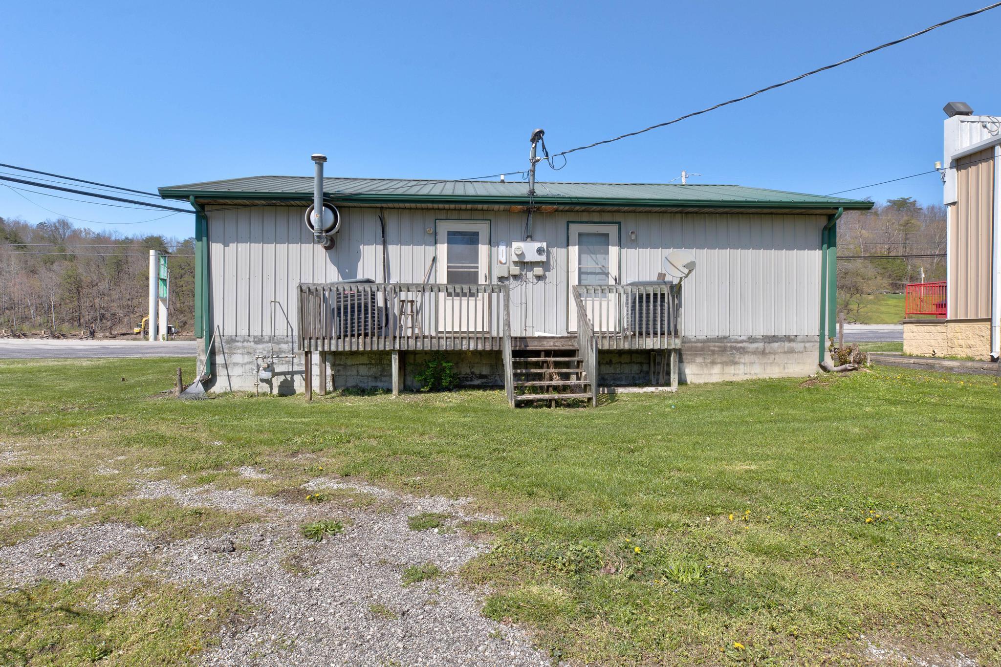 5657 Main Street Property Photo 3