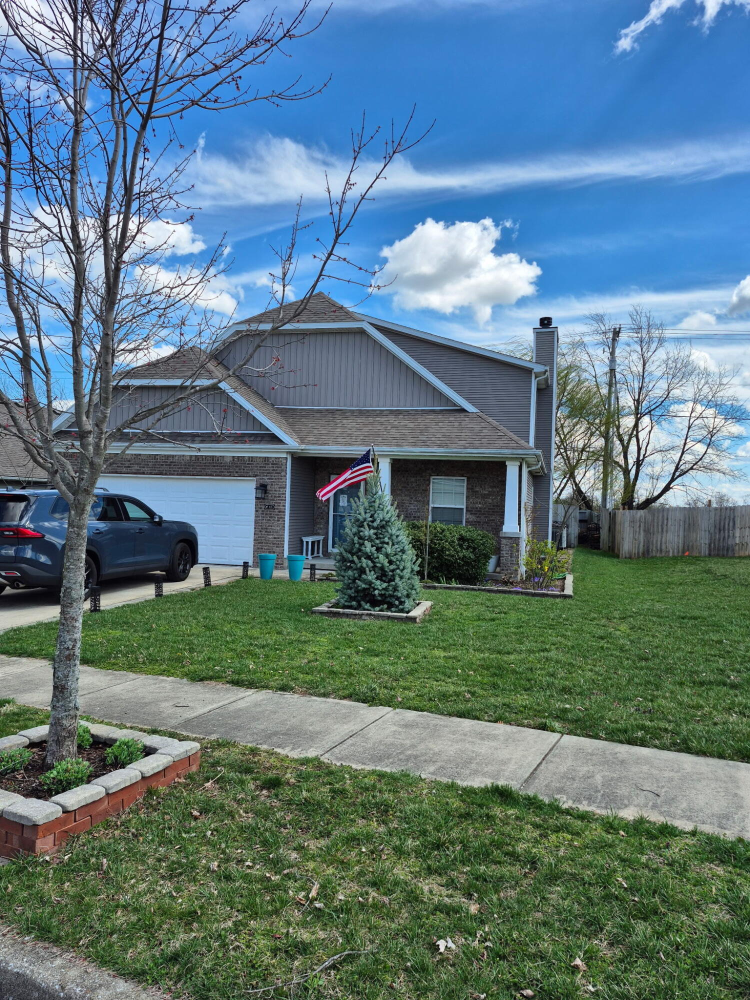 168 Sutton Place Boulevard Property Photo 1