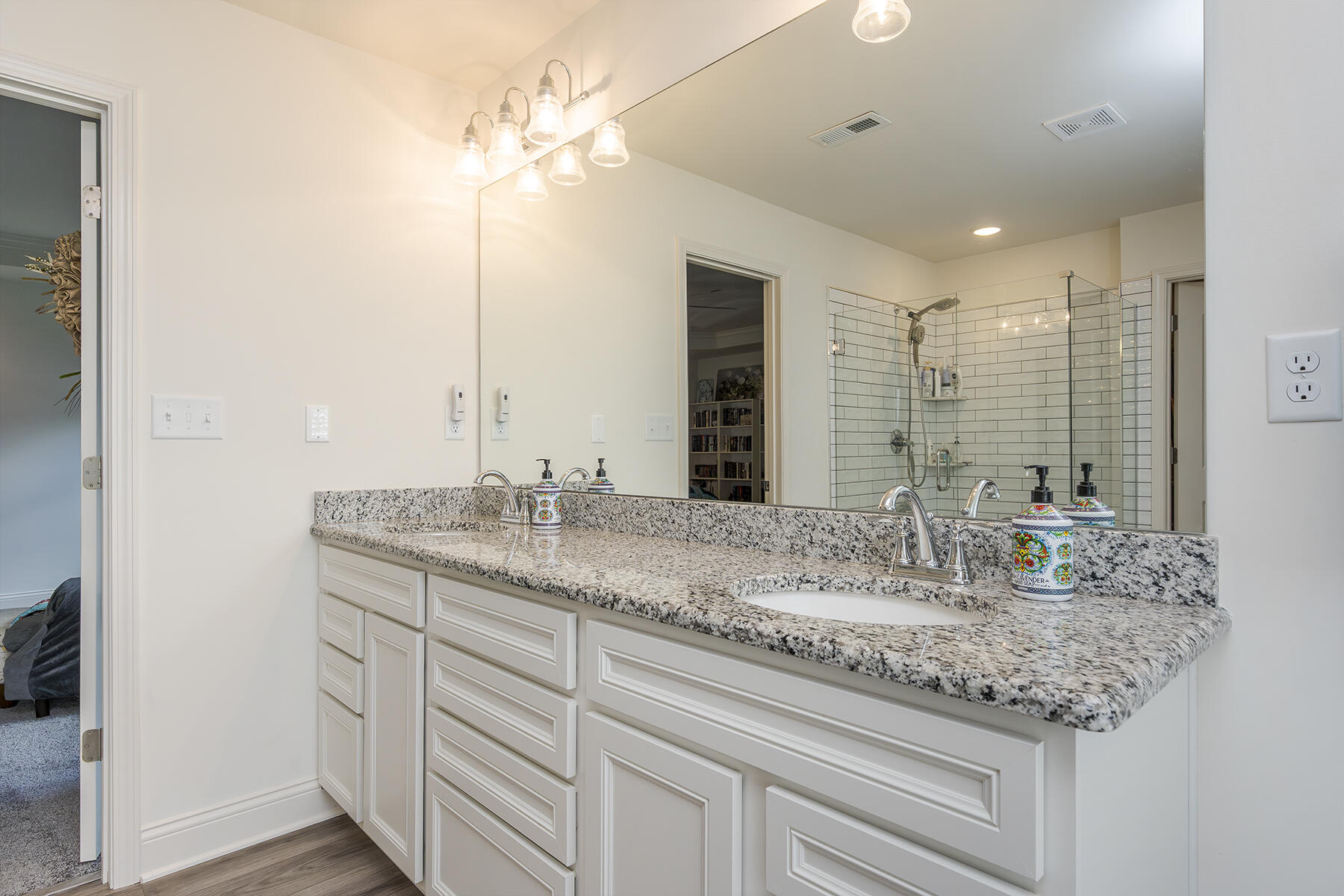 136 Castle Acre Way Property Photo 34