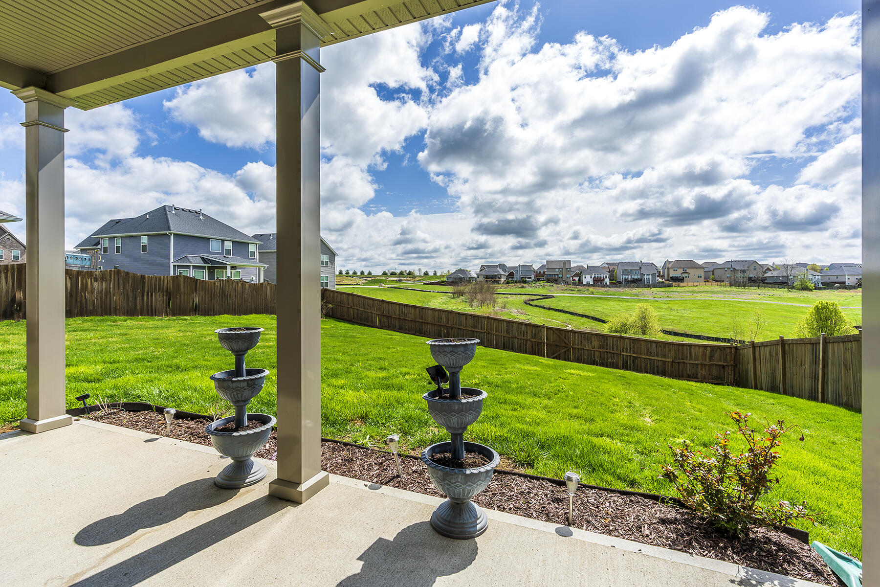136 Castle Acre Way Property Photo 42