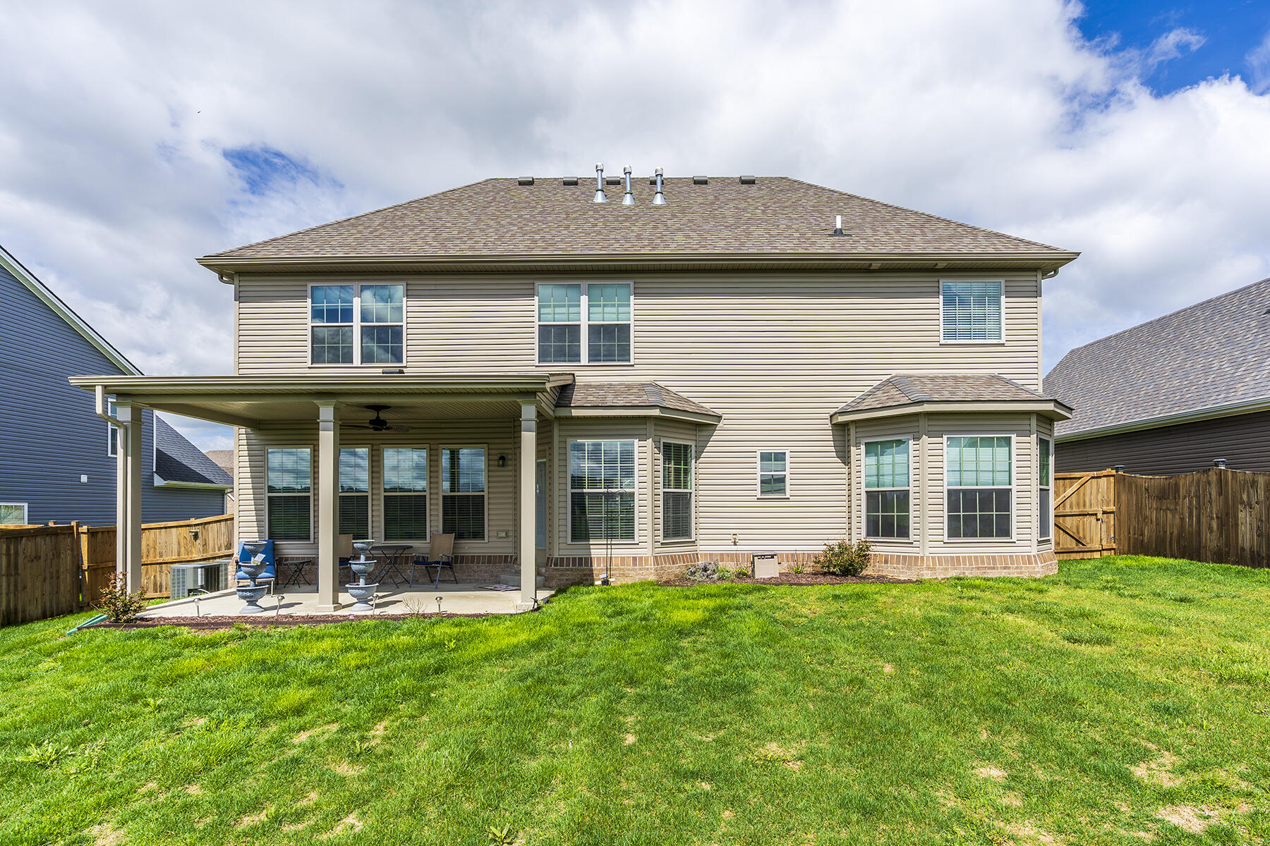 136 Castle Acre Way Property Photo 44