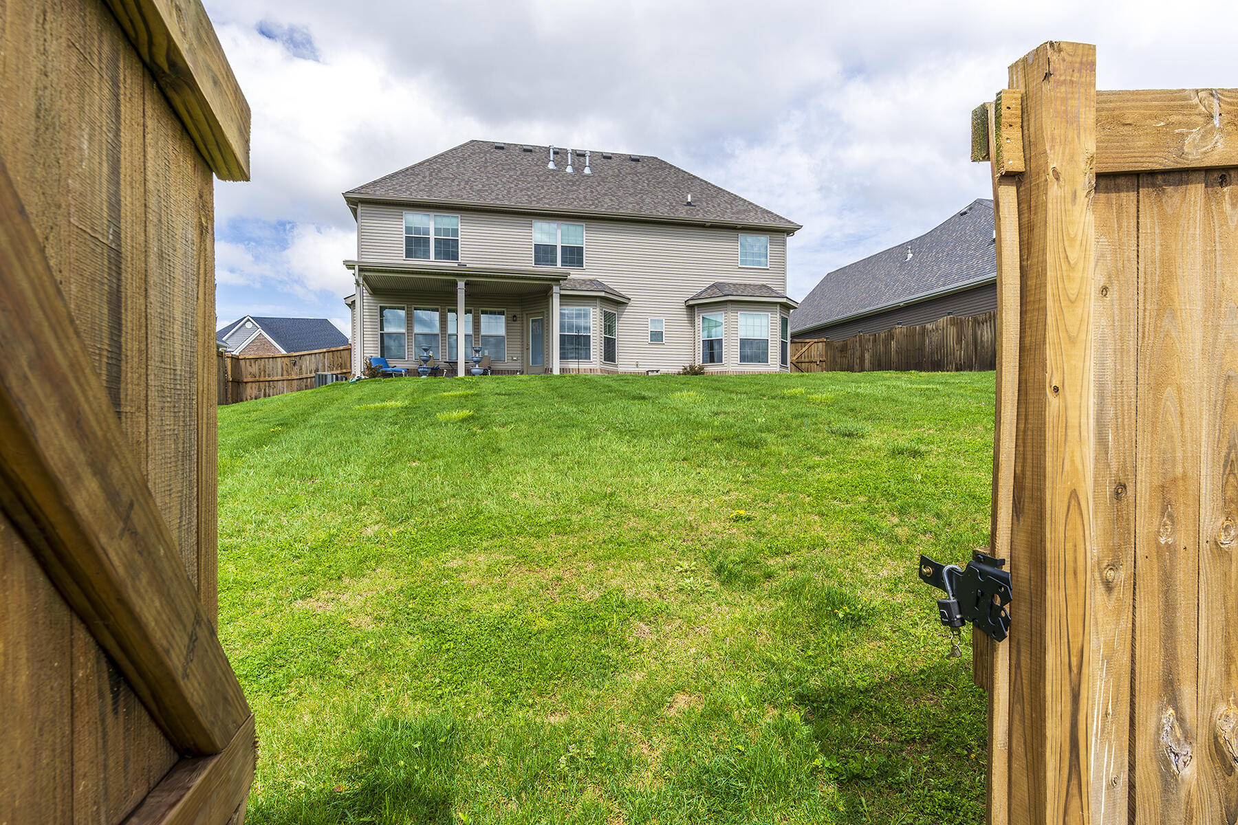 136 Castle Acre Way Property Photo 46