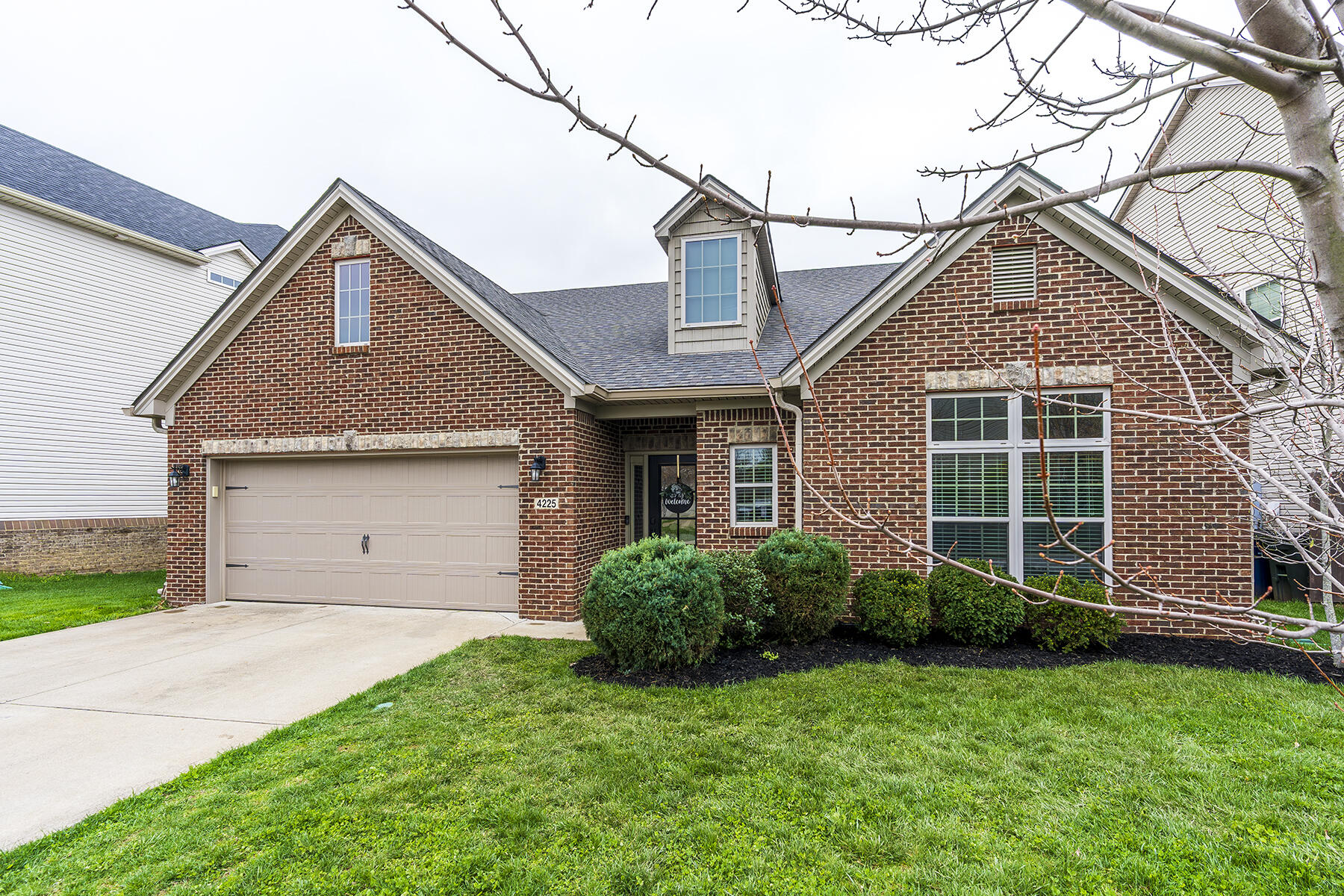 4225 Starrush Place Property Photo 3