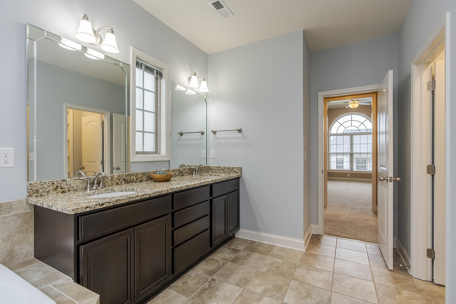 4225 Starrush Place Property Photo 28