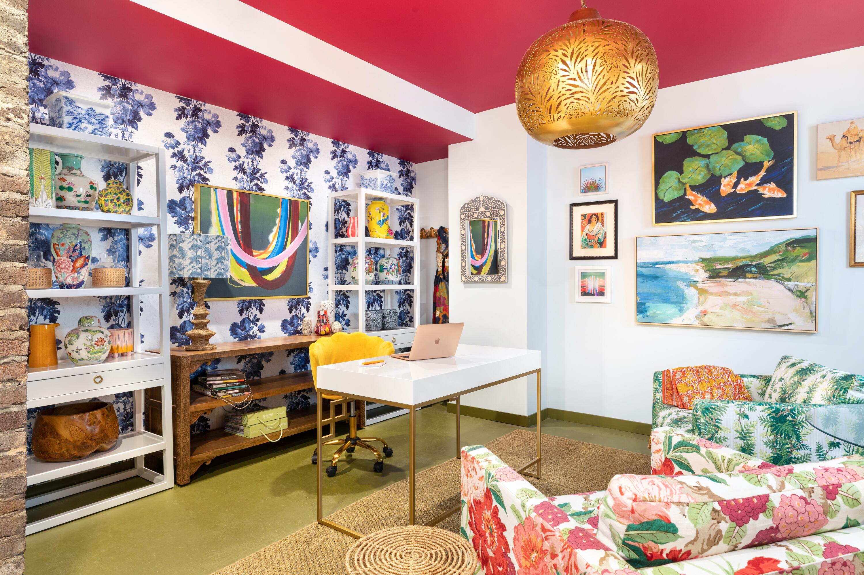 169 North Limestone Property Photo 2