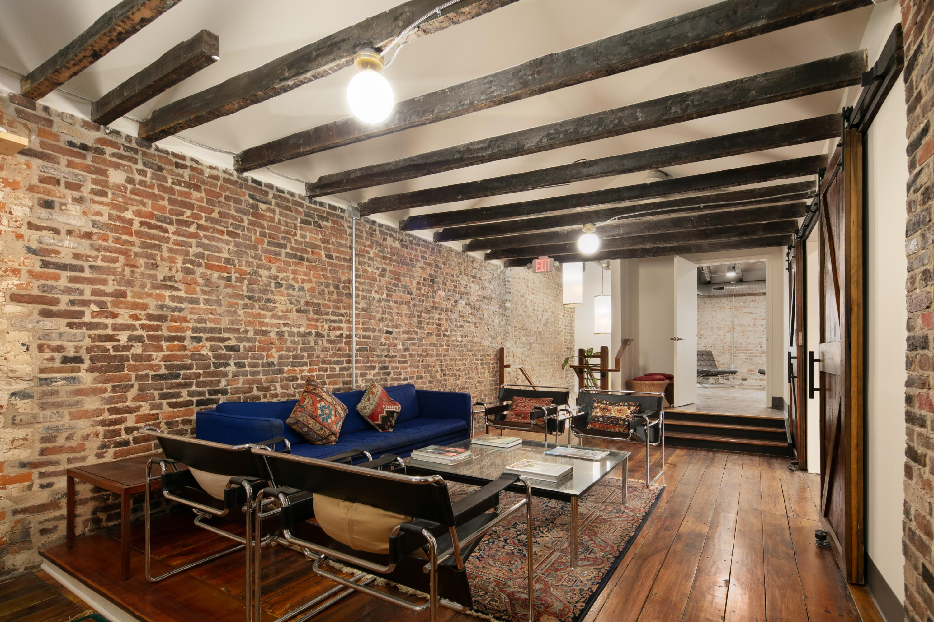 169 North Limestone Property Photo 11