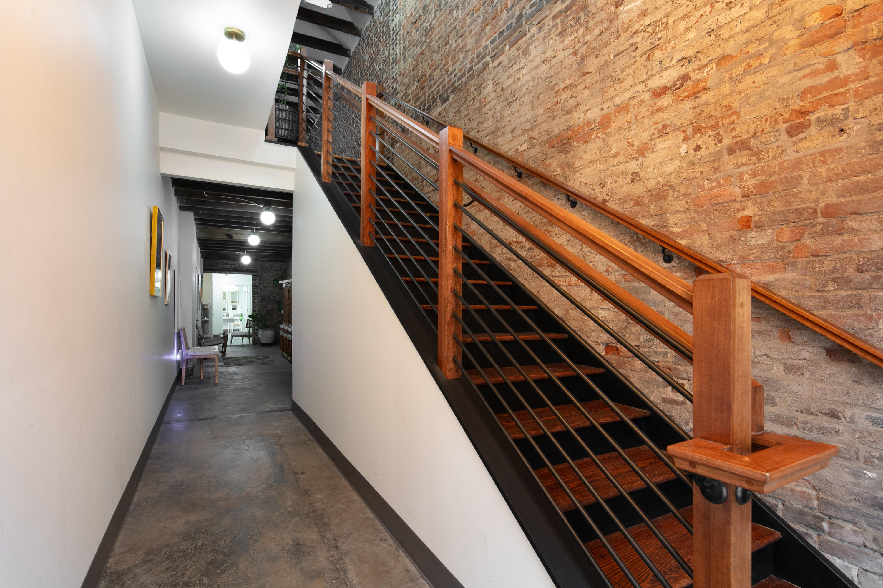 169 North Limestone Property Photo 15