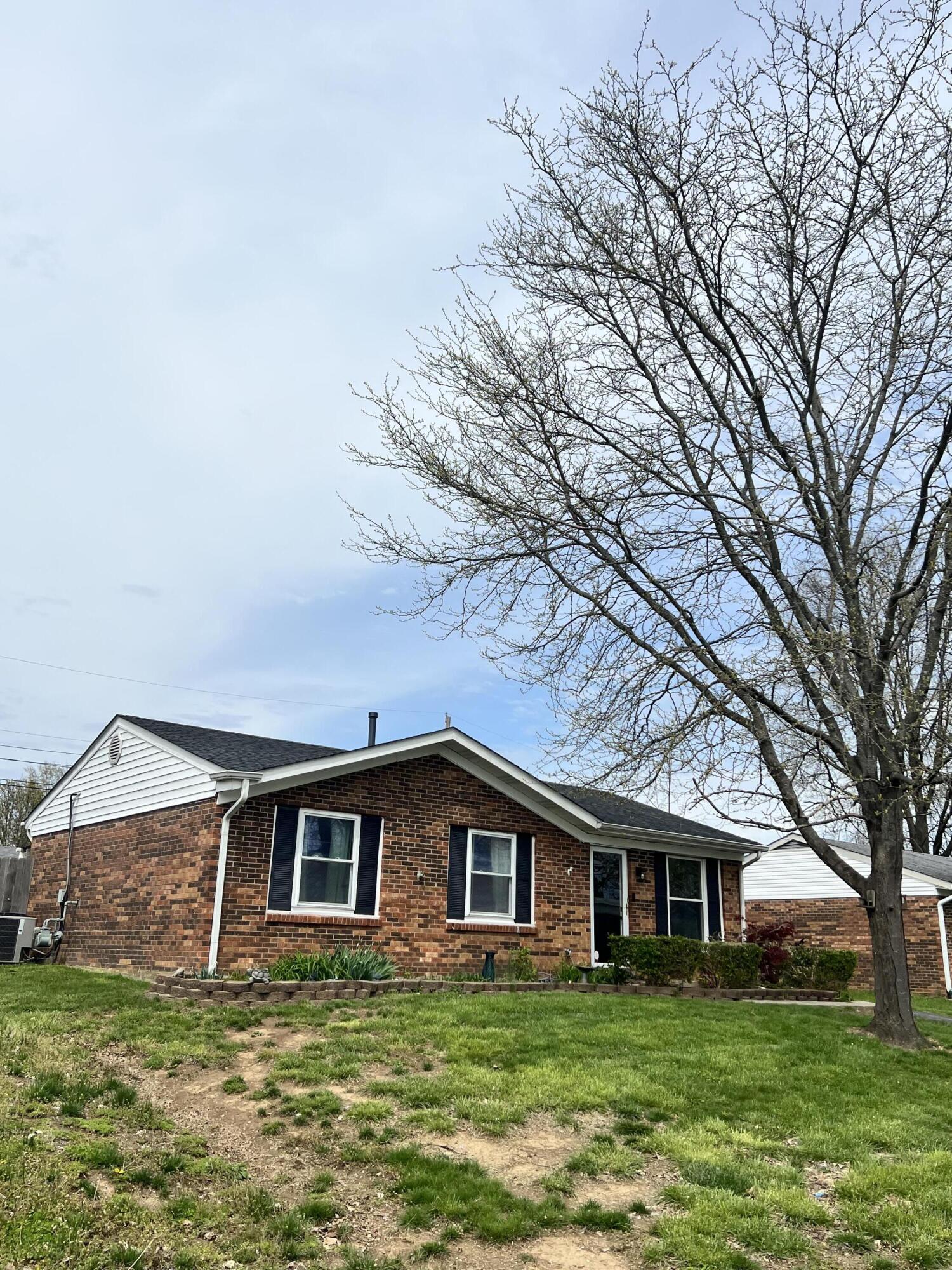 3942 Northampton Drive Property Photo 3