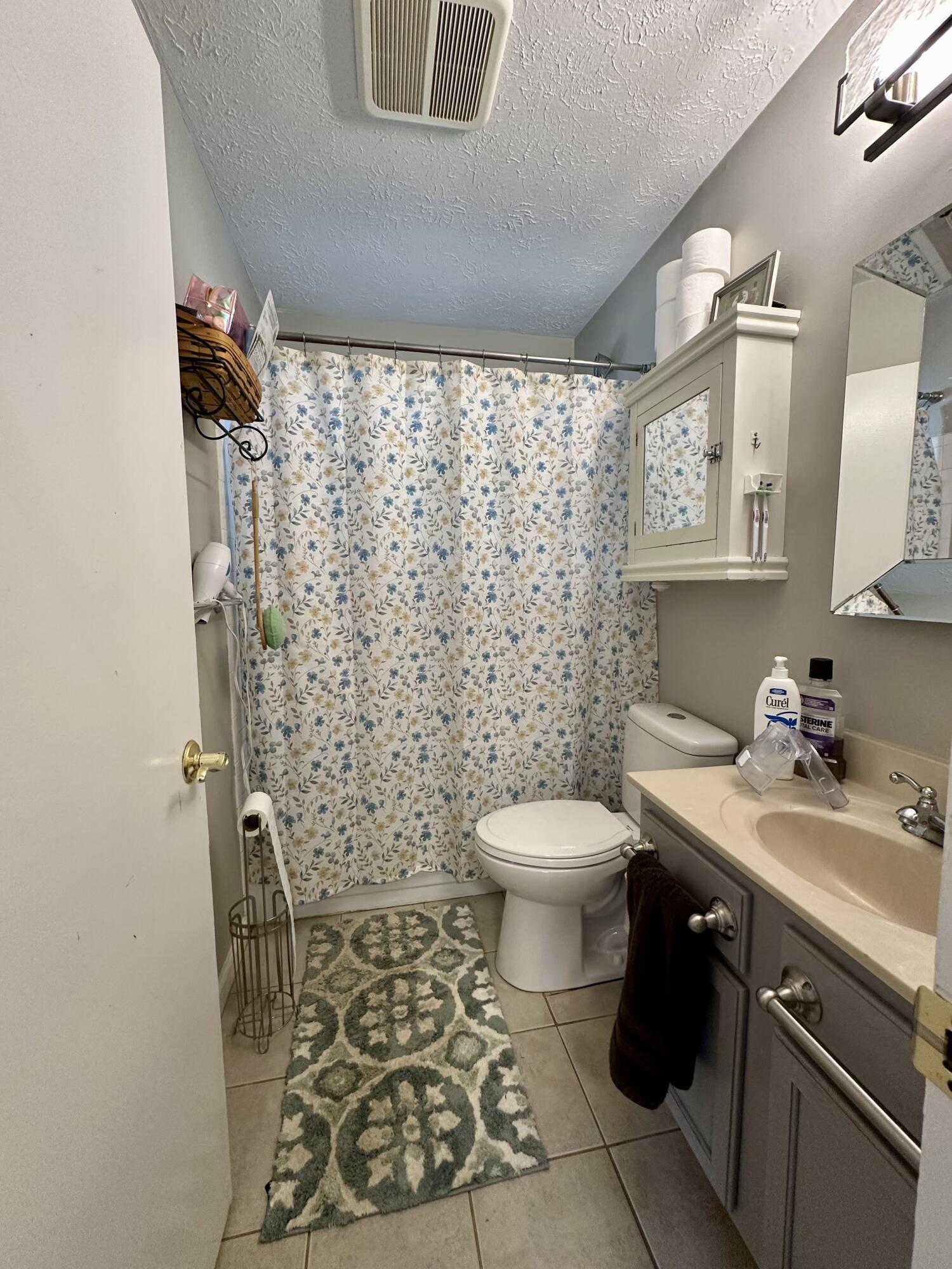 3942 Northampton Drive Property Photo 8