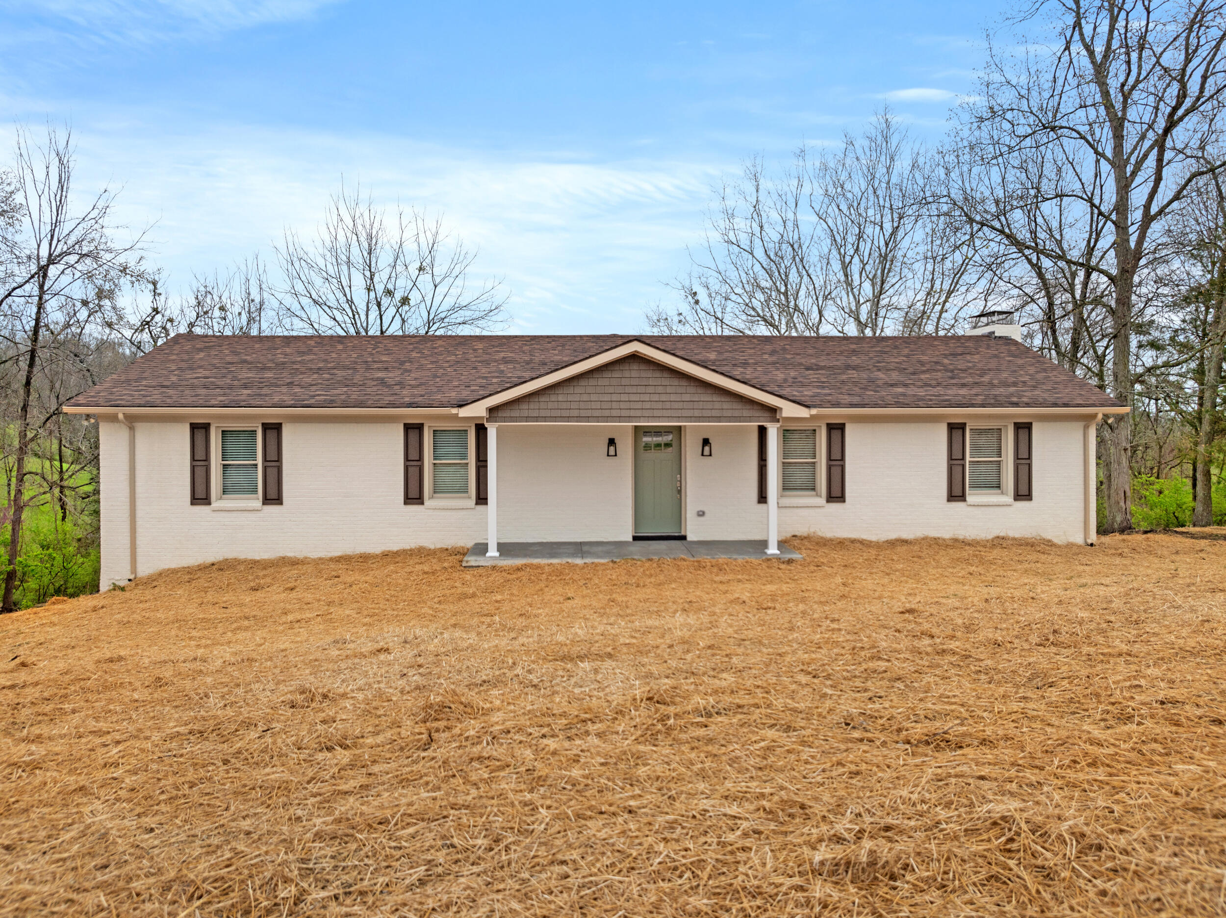 1100 Beaver Lake Road Property Photo 1