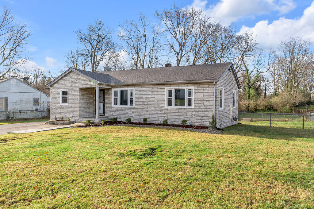 260 Elmwood Drive Property Photo 1