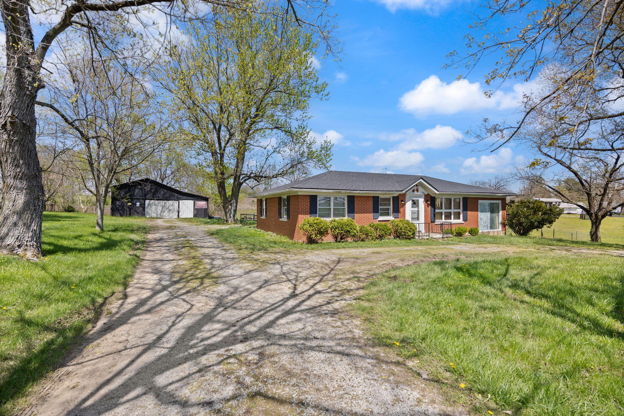 1001 Talmage Mayo Road Property Photo
