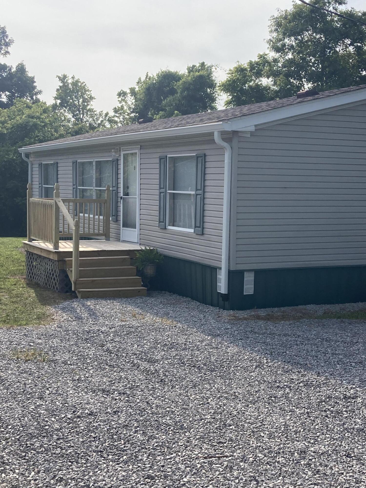 1174 Kays Road Property Photo 1