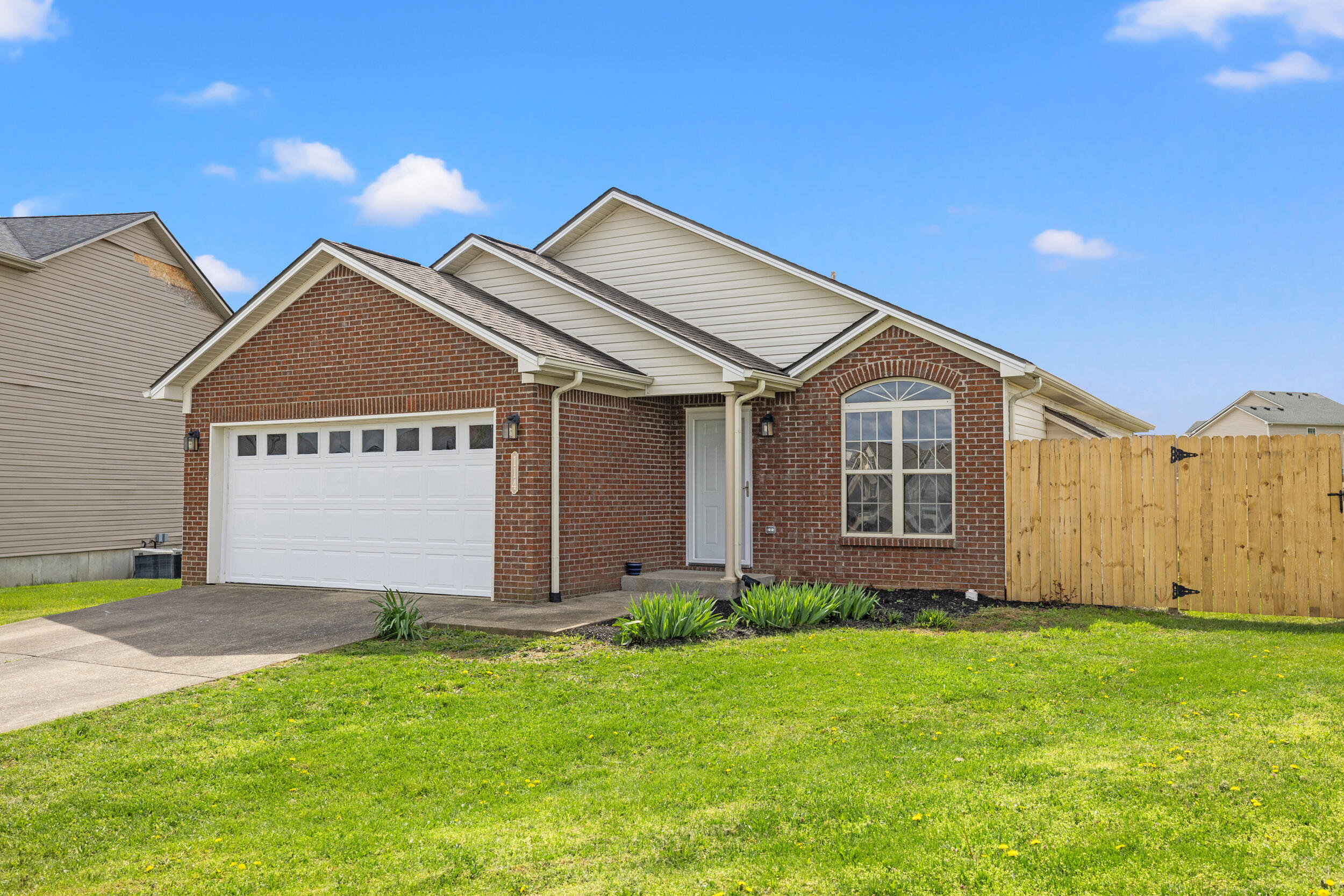 114 Dawning Court Property Photo 1