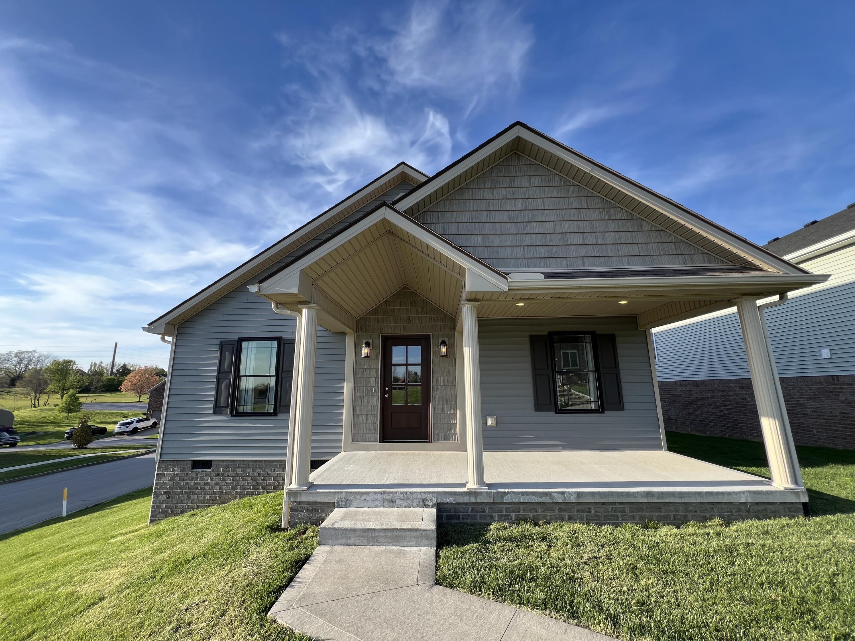 407 Fairholme Way Property Photo 1