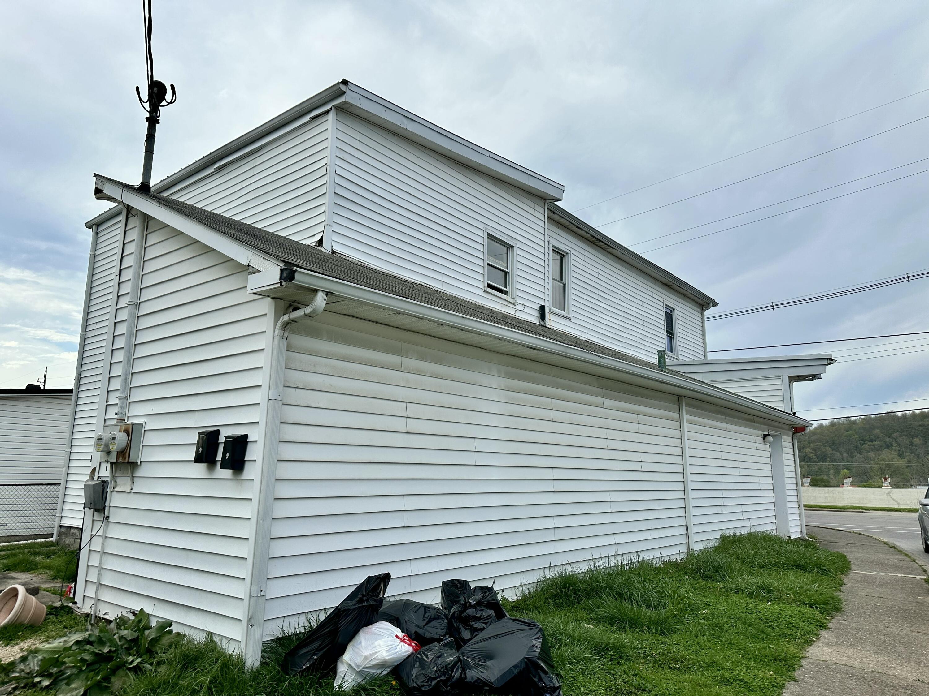 1030 Forest Avenue Property Photo 1