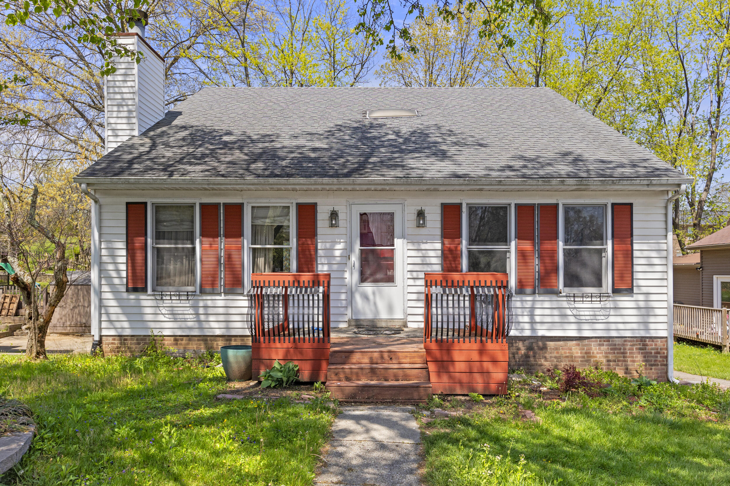 3805 Dicksonia Drive Property Photo